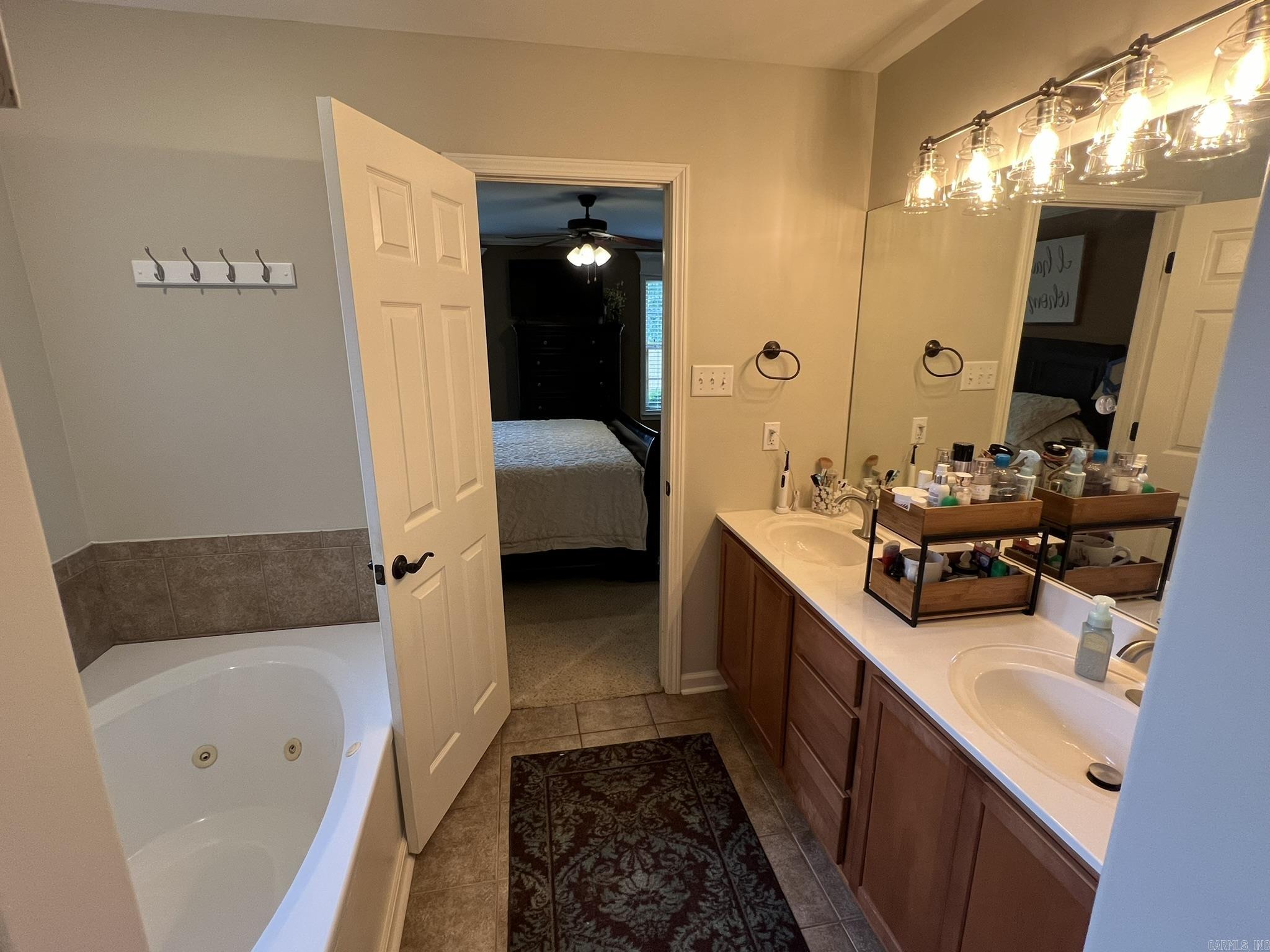1056  Skyline  Alexander, AR