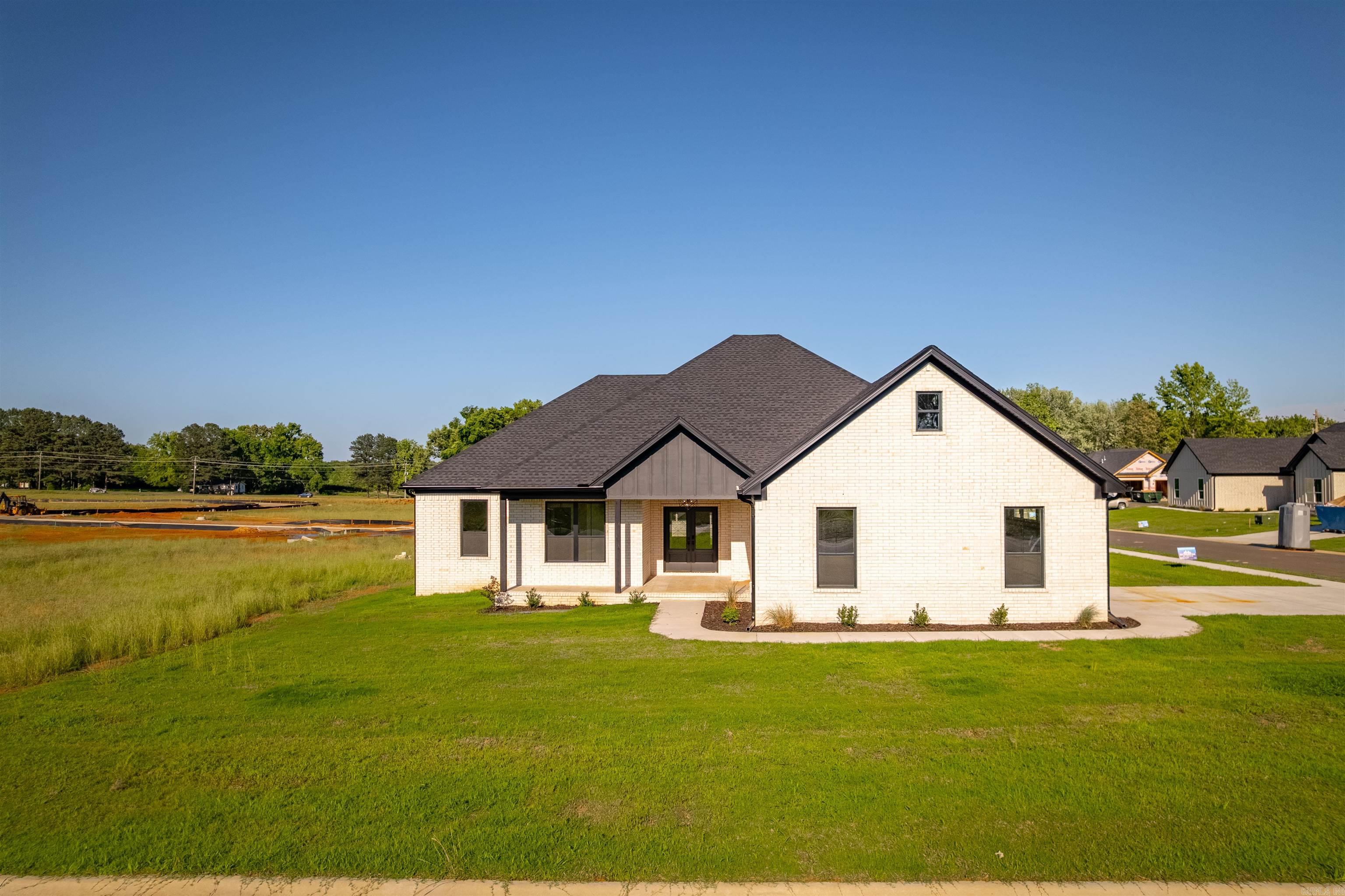 11  Brixton  Cabot, AR