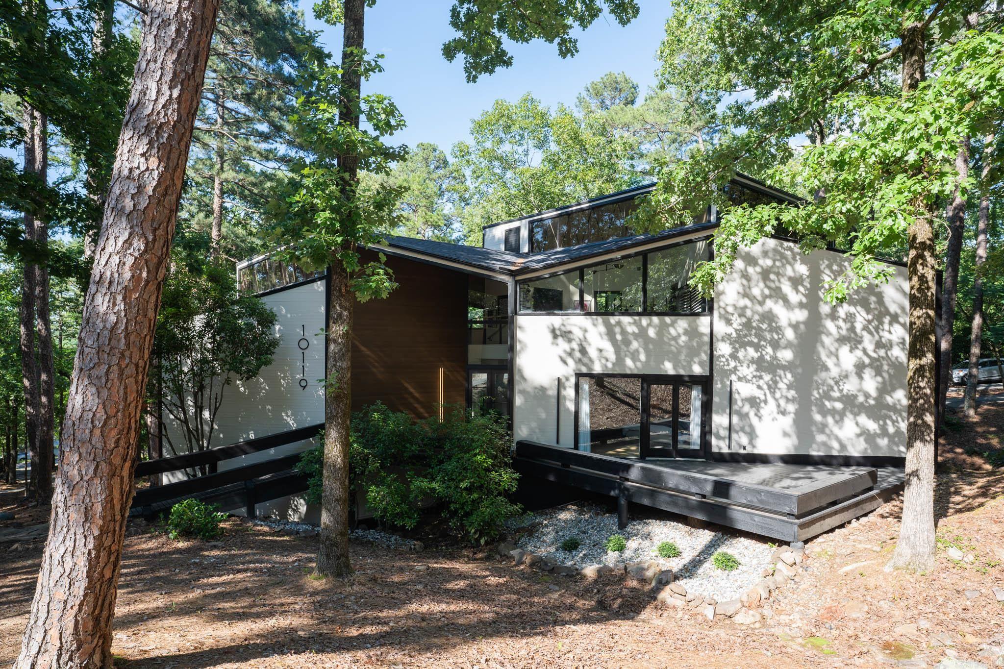10119  Garrison Road  Little Rock, AR