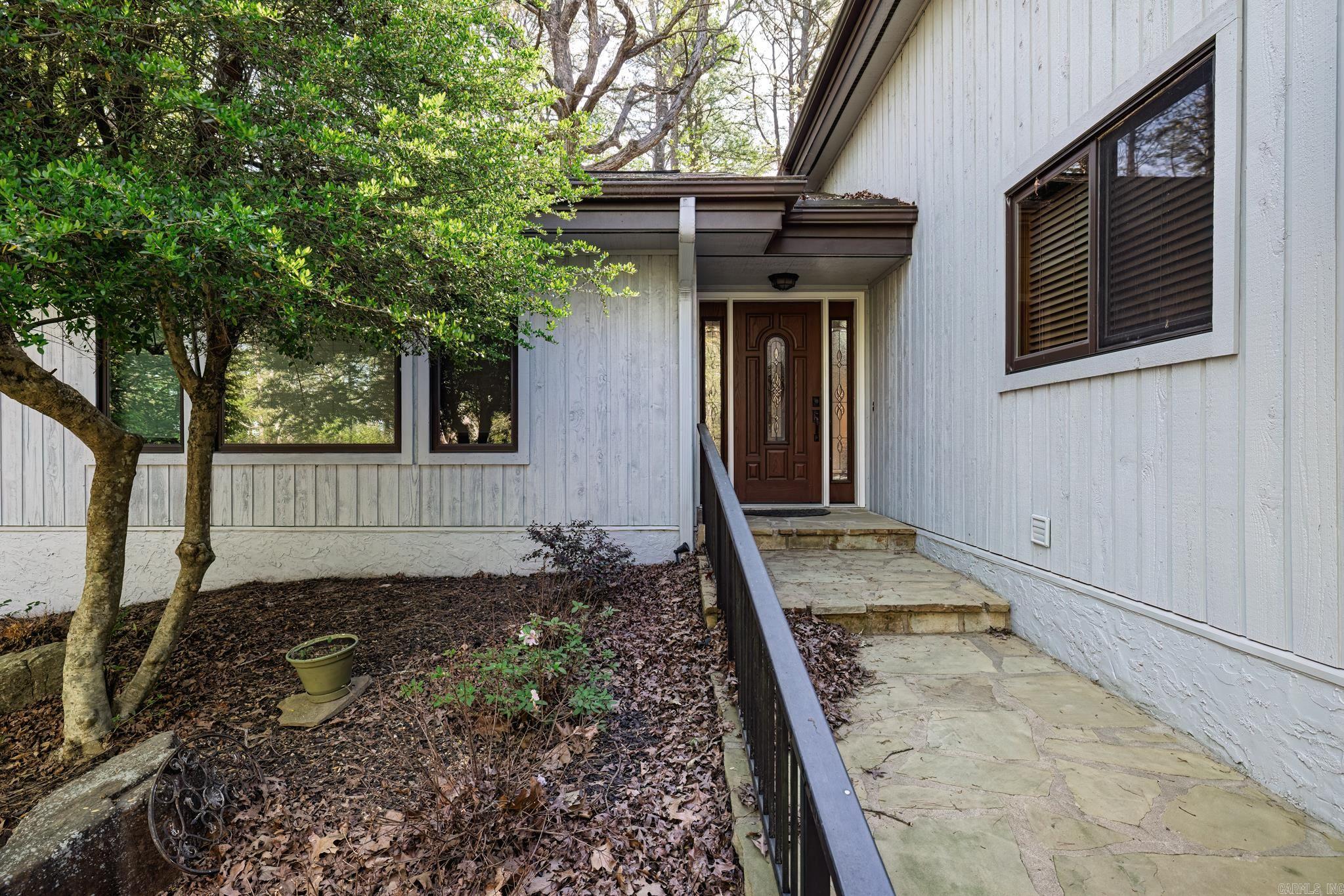 21  Constantina  Hot Springs Village, AR