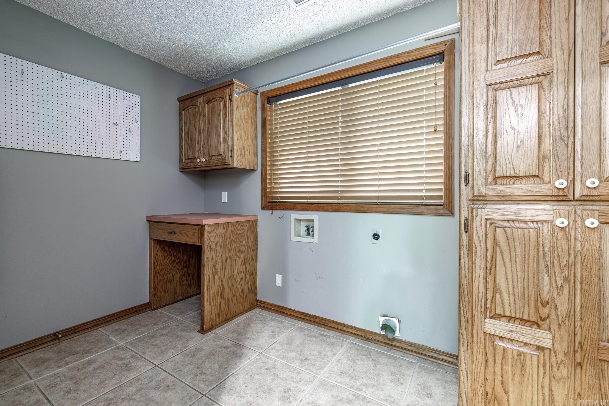21  Constantina  Hot Springs Village, AR
