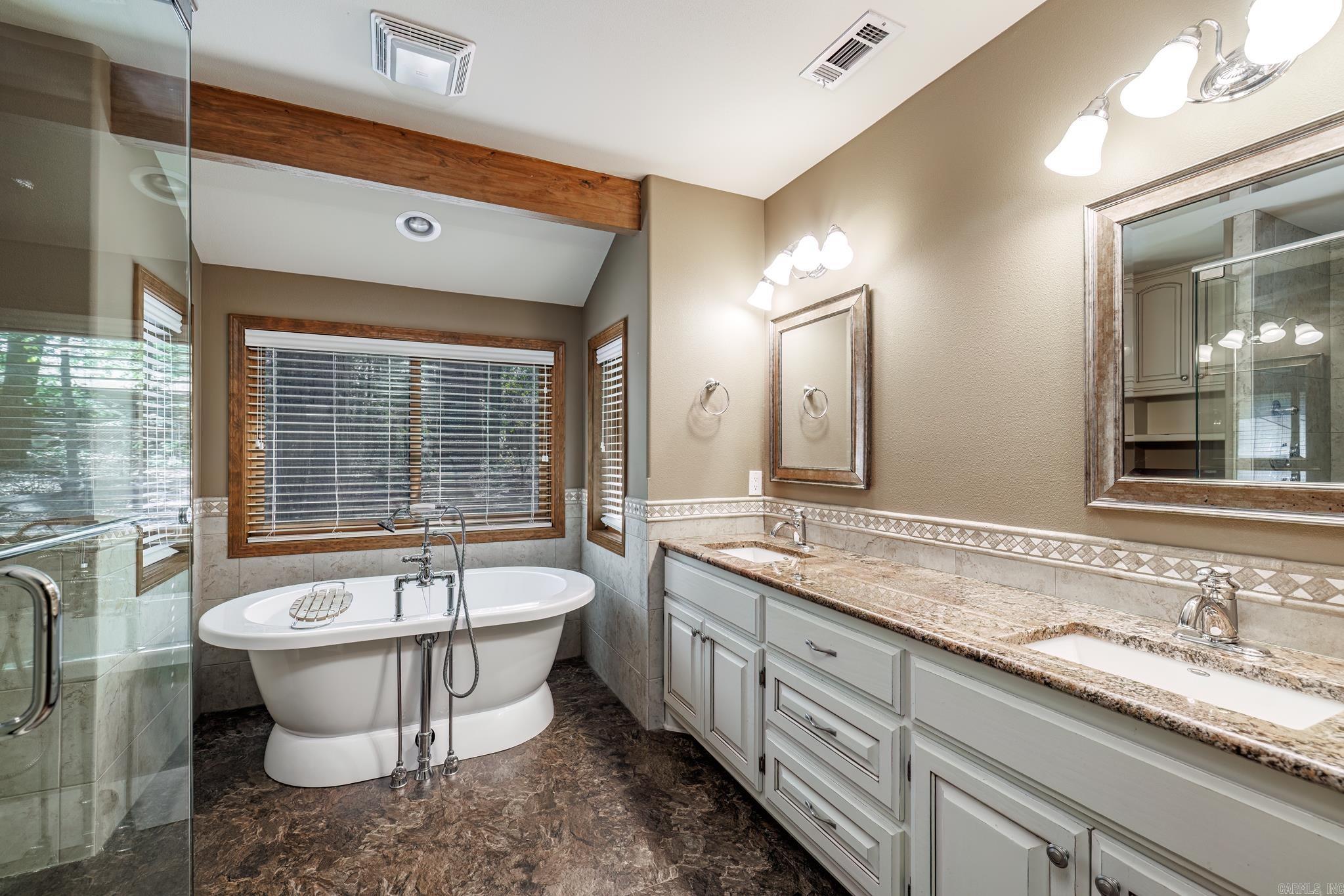 21  Constantina  Hot Springs Village, AR