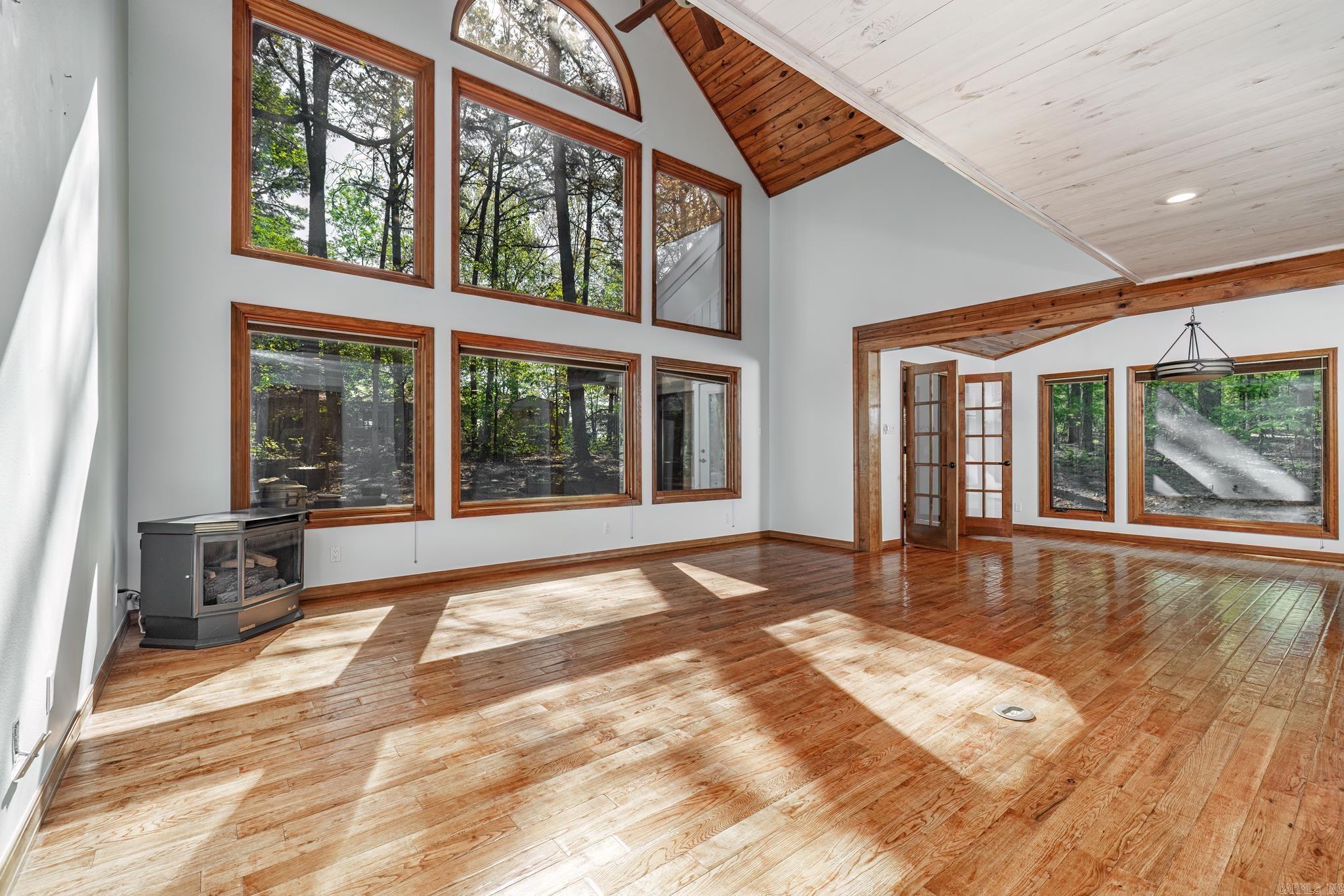 21  Constantina  Hot Springs Village, AR