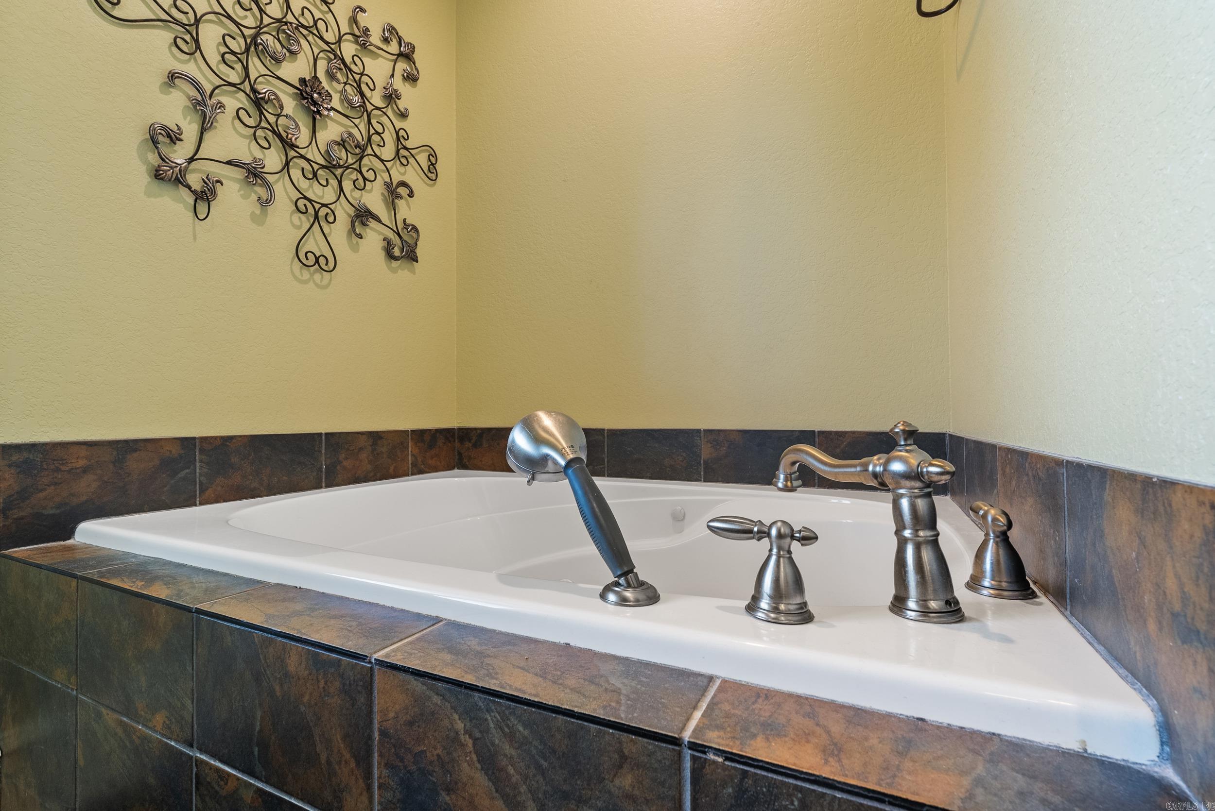 14  Sandlewood  Greenbrier, AR