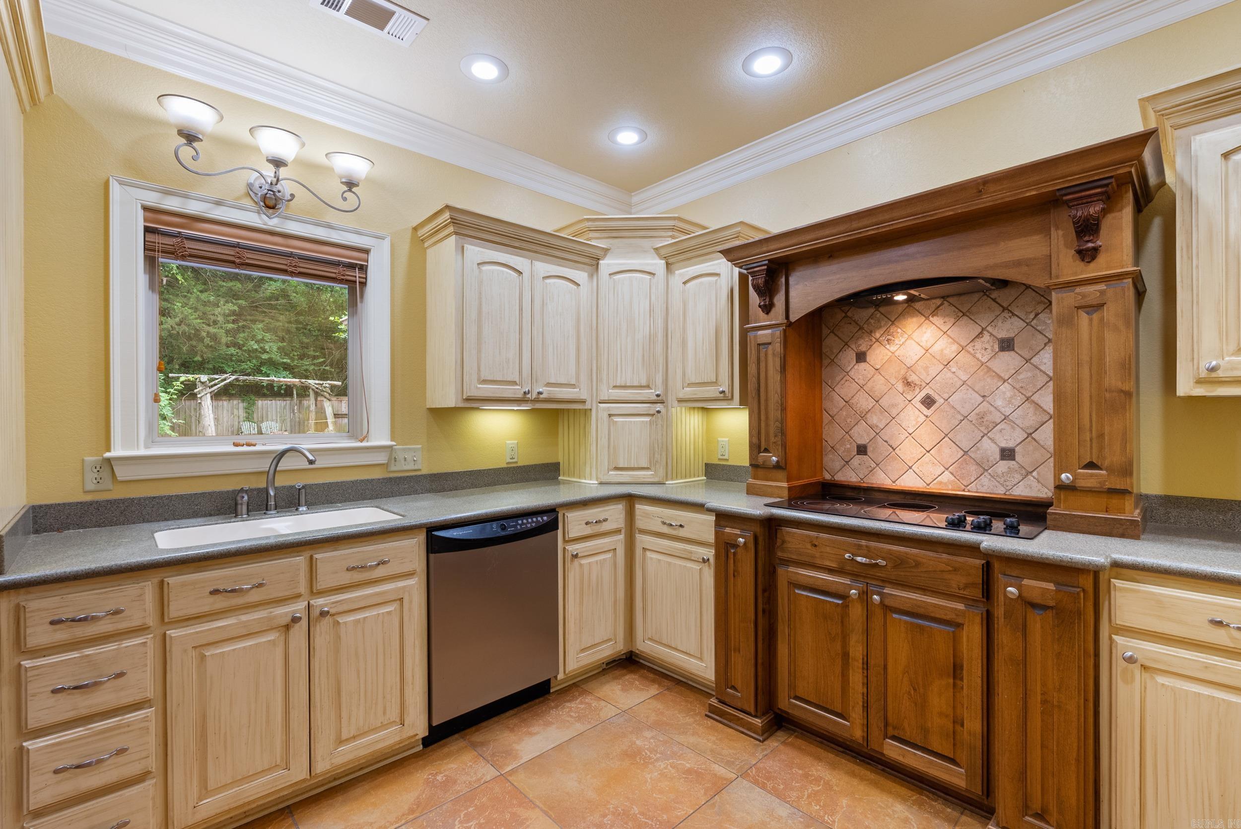 14  Sandlewood  Greenbrier, AR