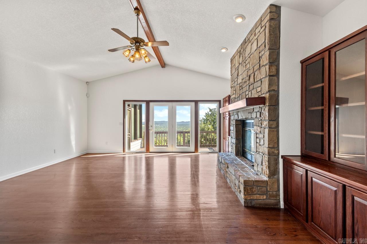 33  Ponferrada  Hot Springs Village, AR