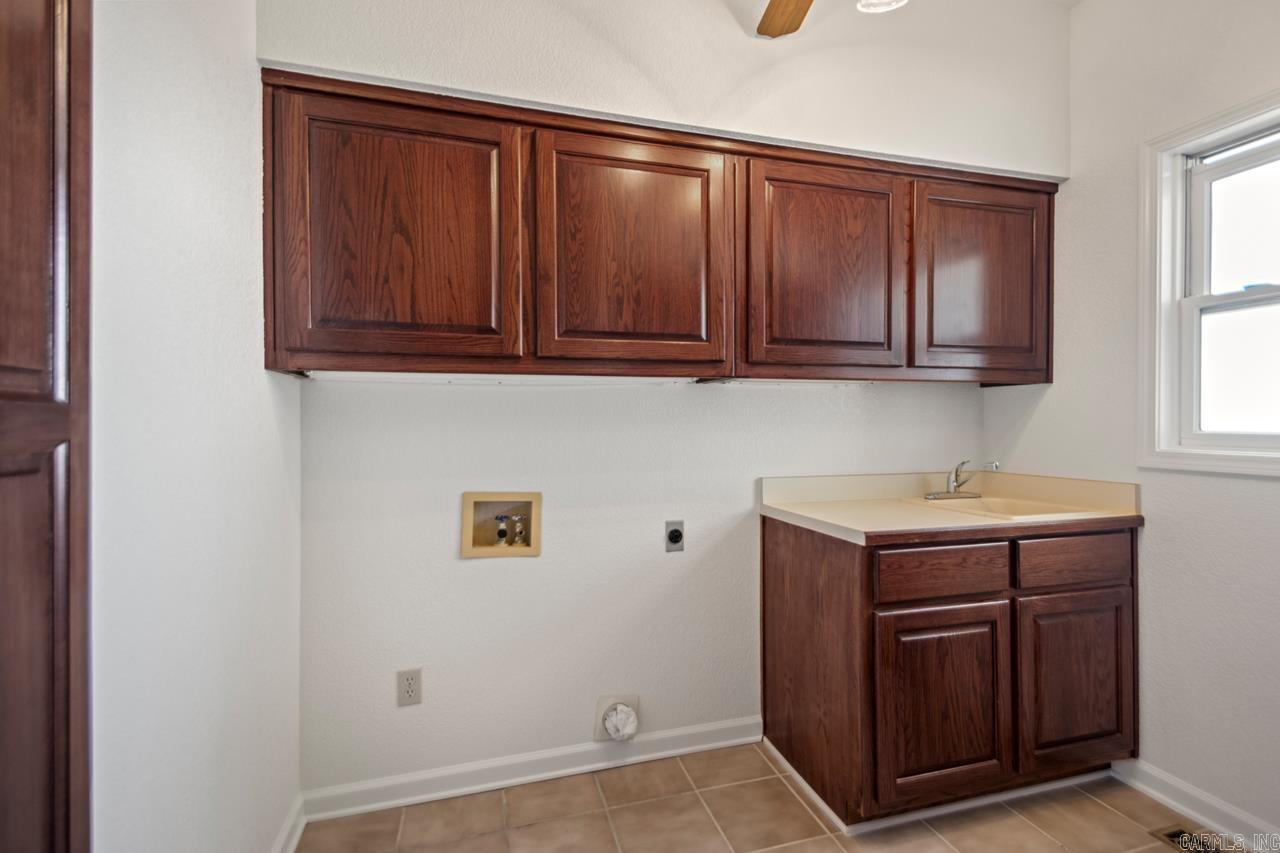 33  Ponferrada  Hot Springs Village, AR