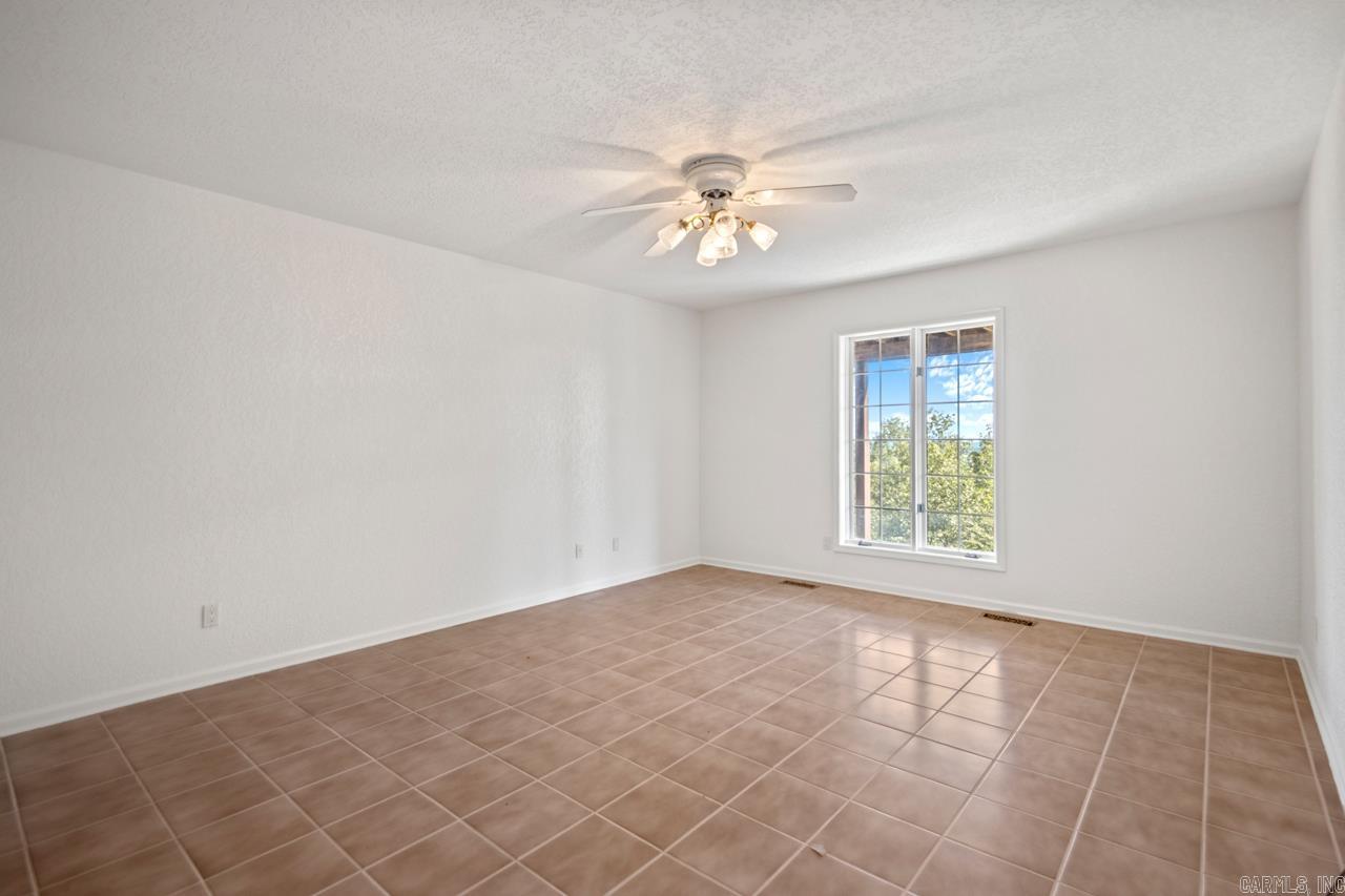 33  Ponferrada  Hot Springs Village, AR