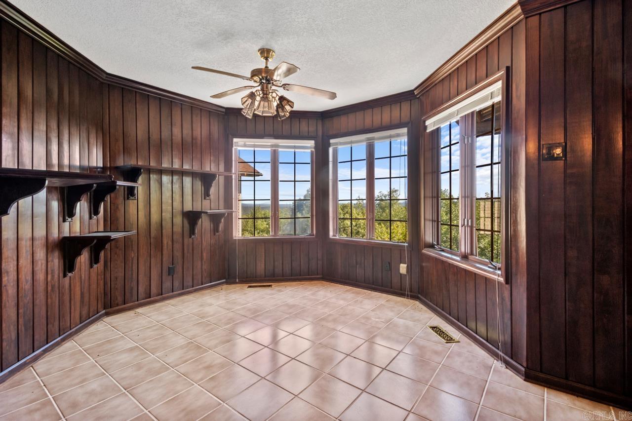 33  Ponferrada  Hot Springs Village, AR