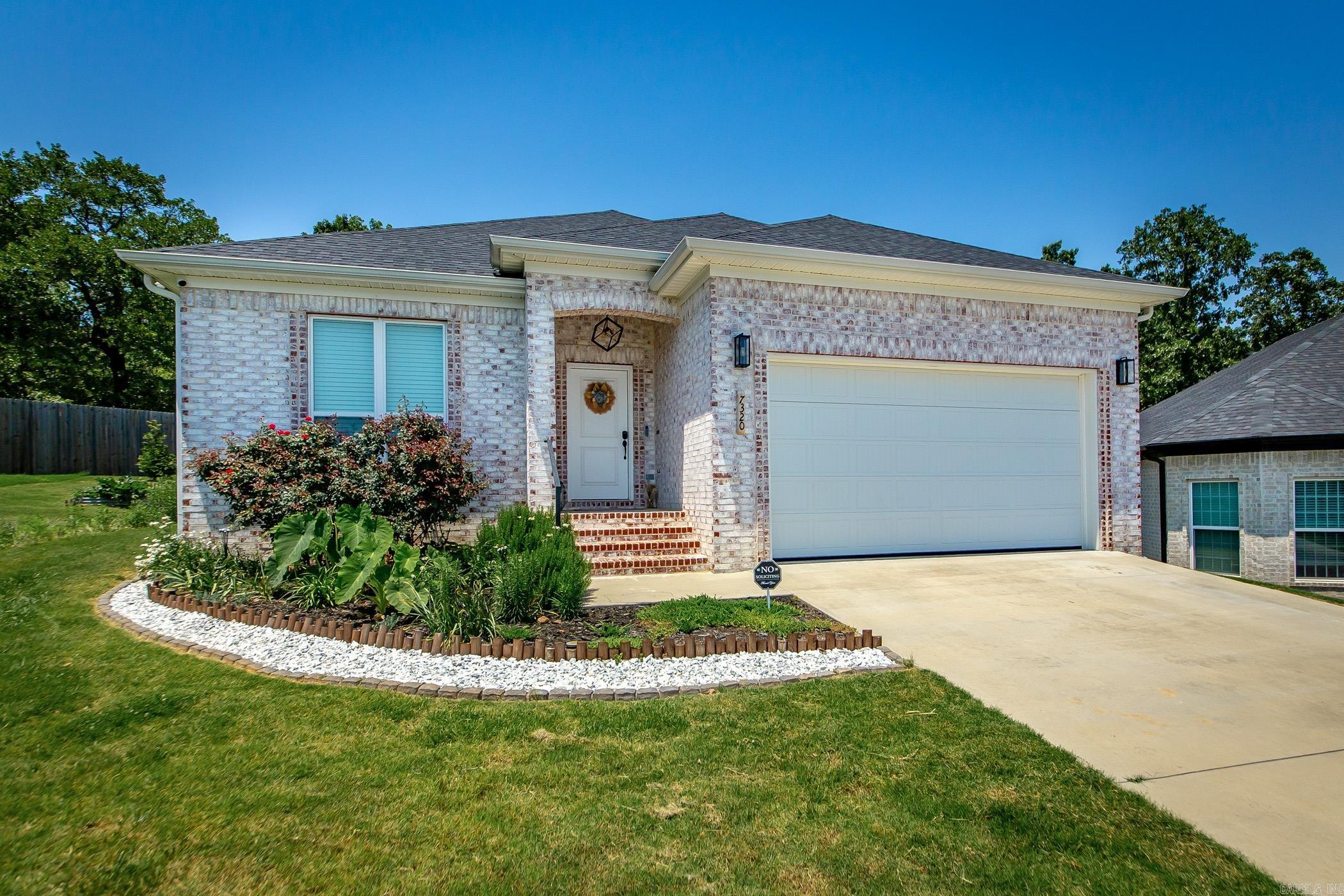 7320  Stonehenge  Jacksonville, AR