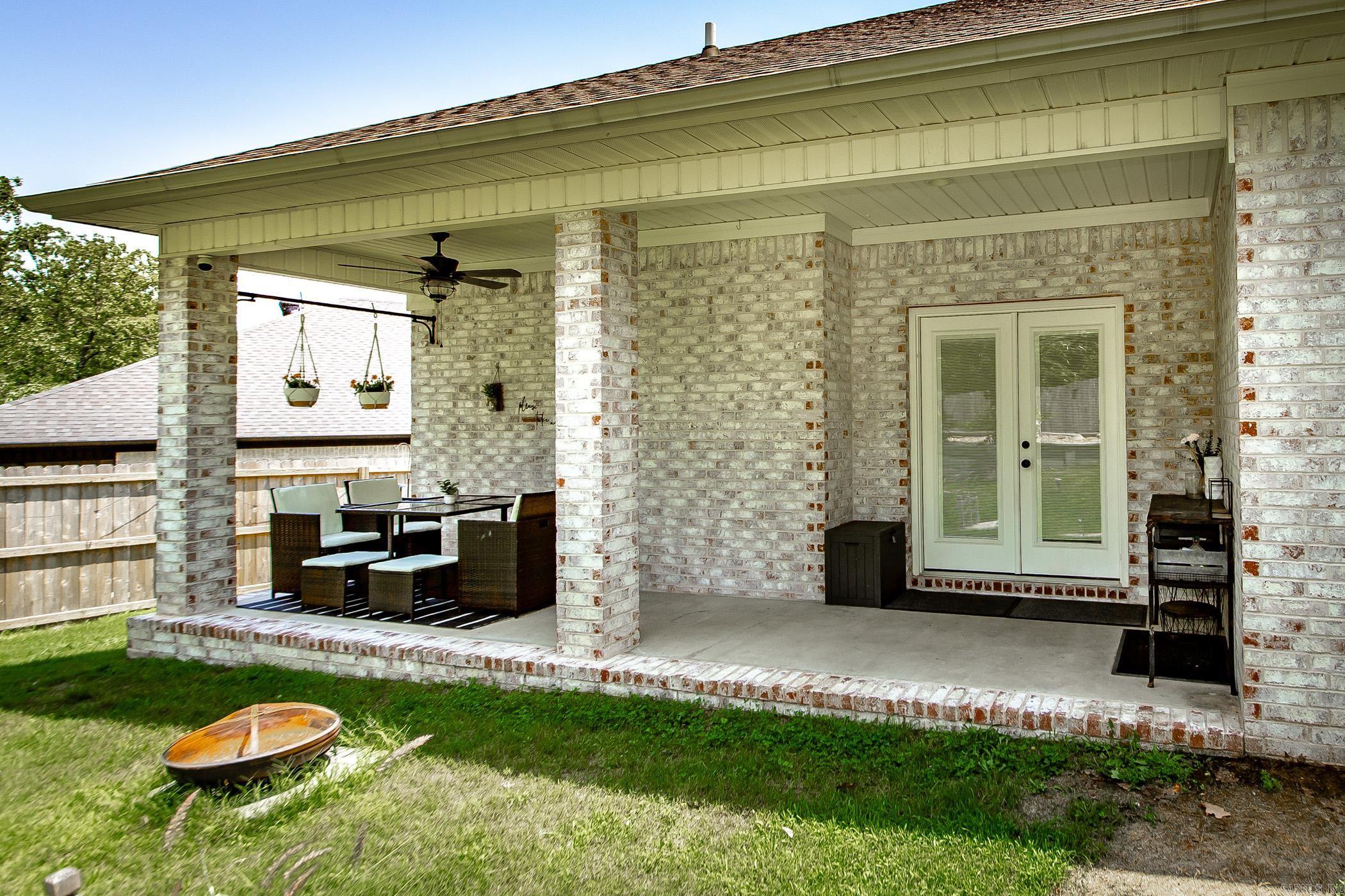 7320  Stonehenge  Jacksonville, AR