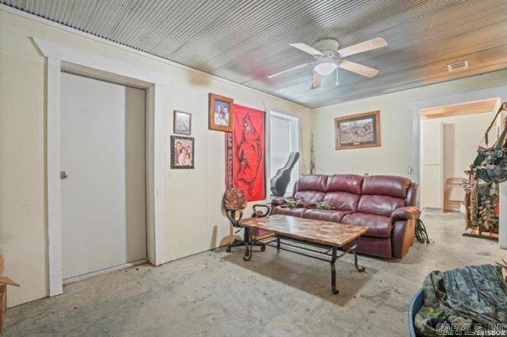 2081 N HWY 171  Malvern, AR