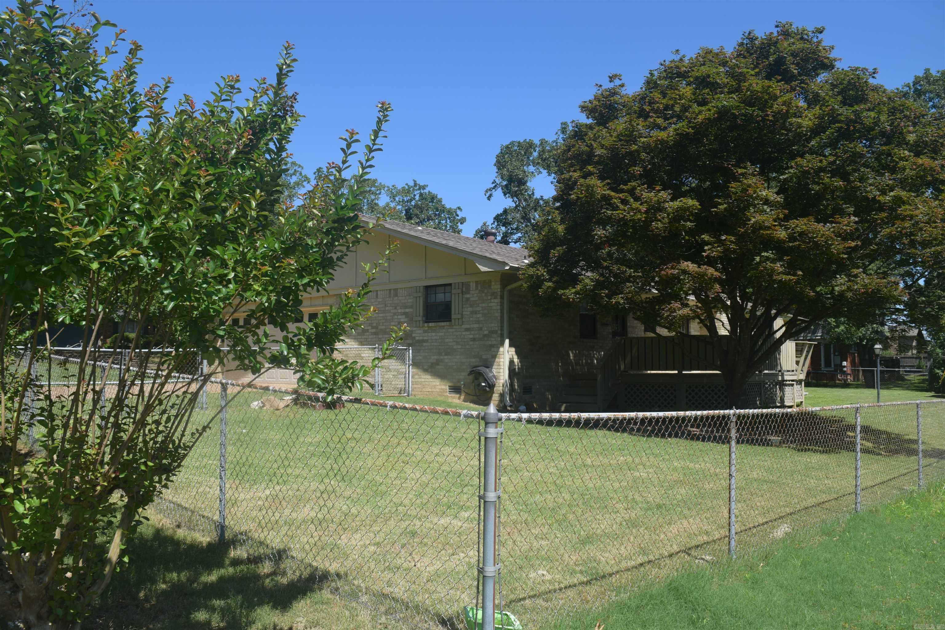 206  Beaconsfield  Sherwood, AR