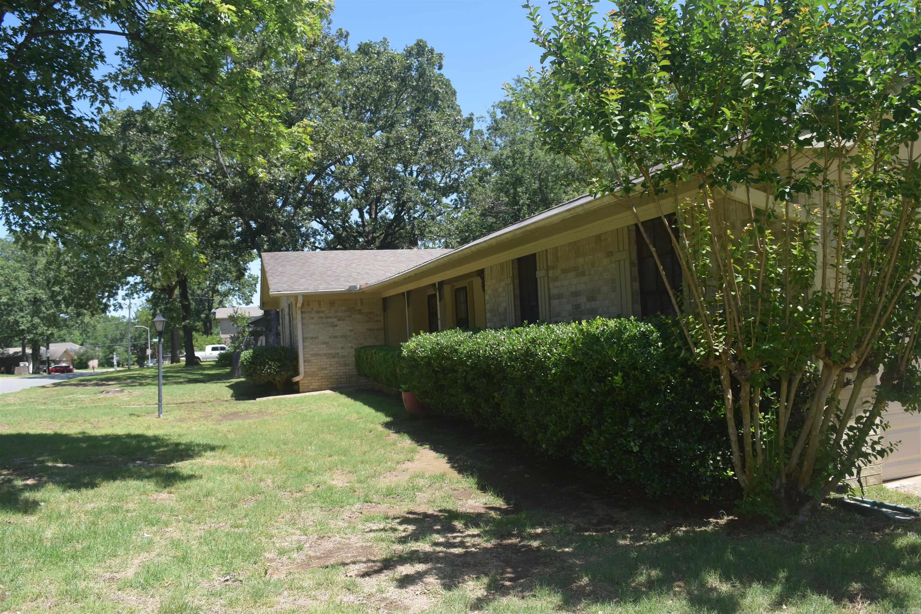 206  Beaconsfield  Sherwood, AR