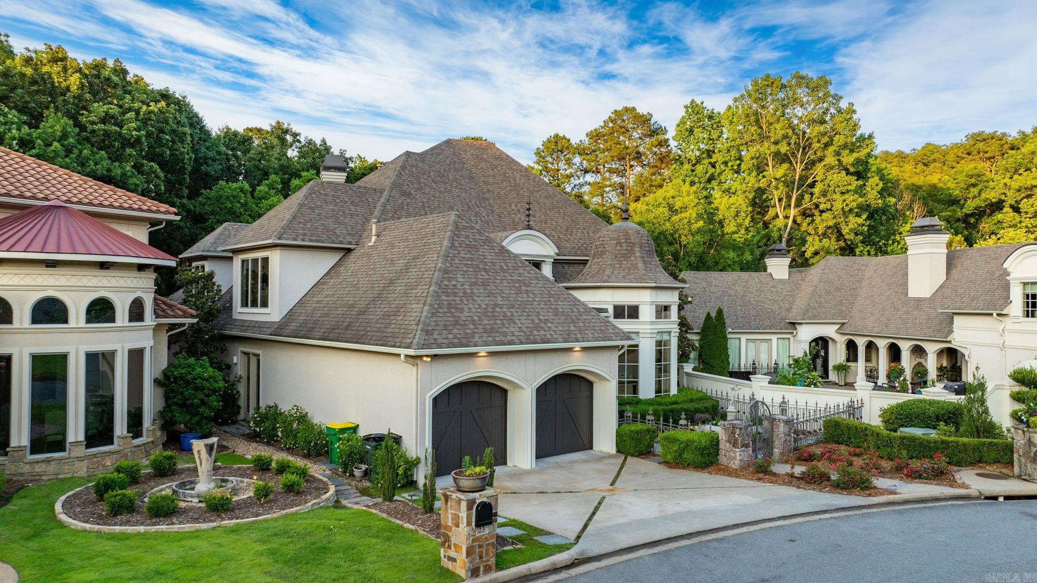 21  La Scala Court  Little Rock, AR