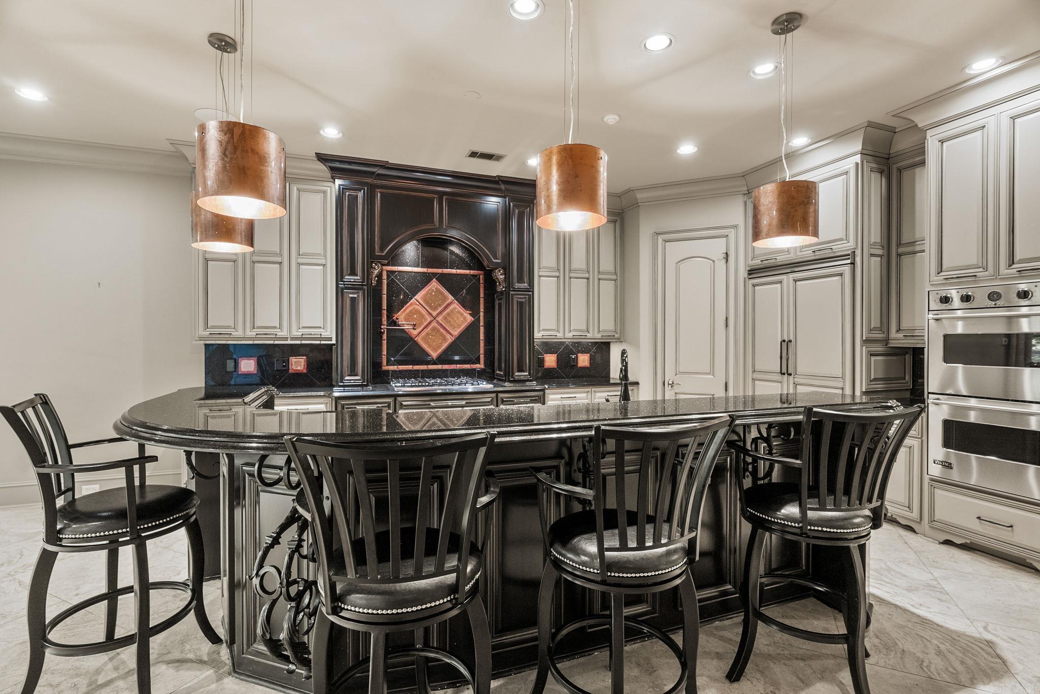 21  La Scala Court  Little Rock, AR