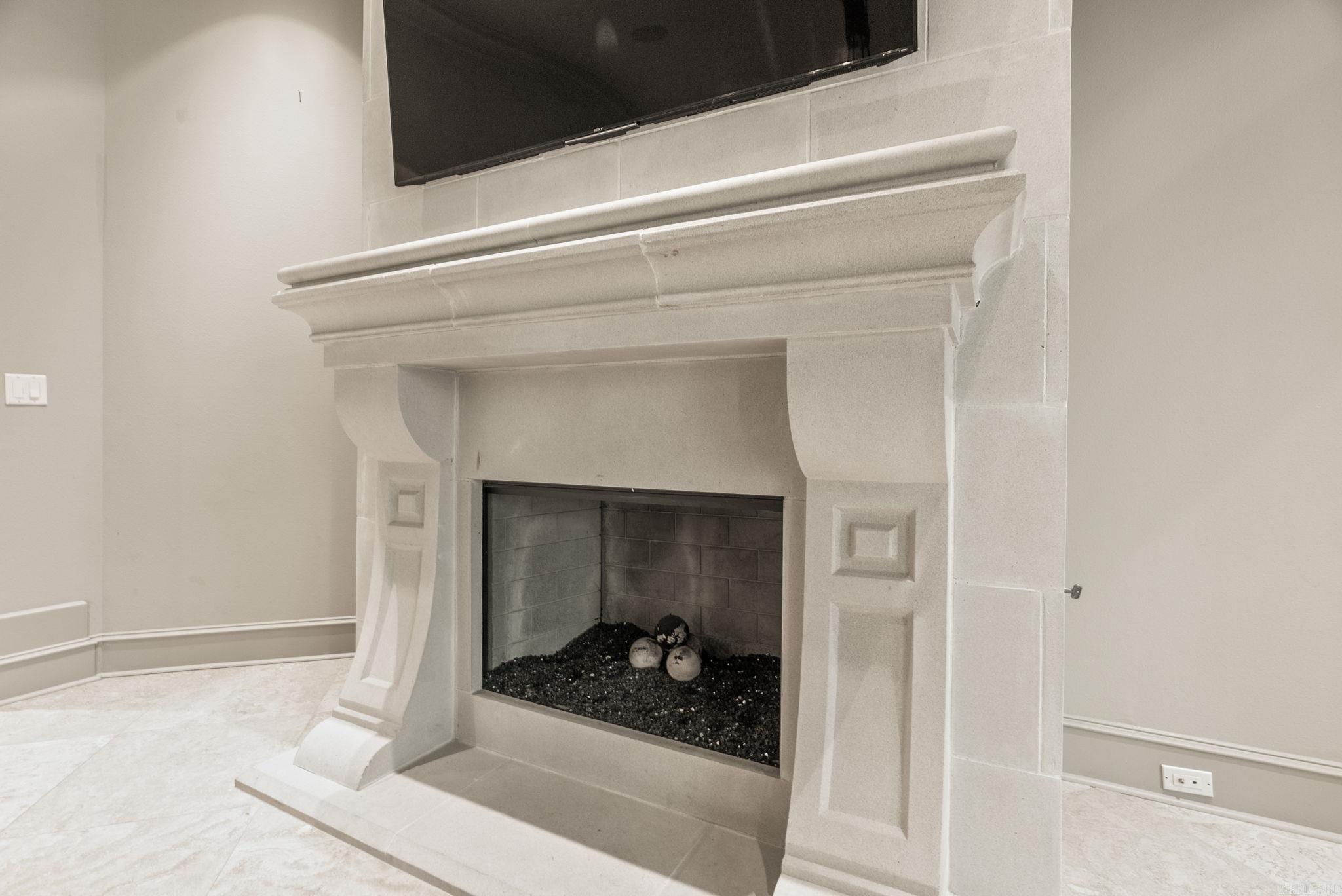 21  La Scala Court  Little Rock, AR