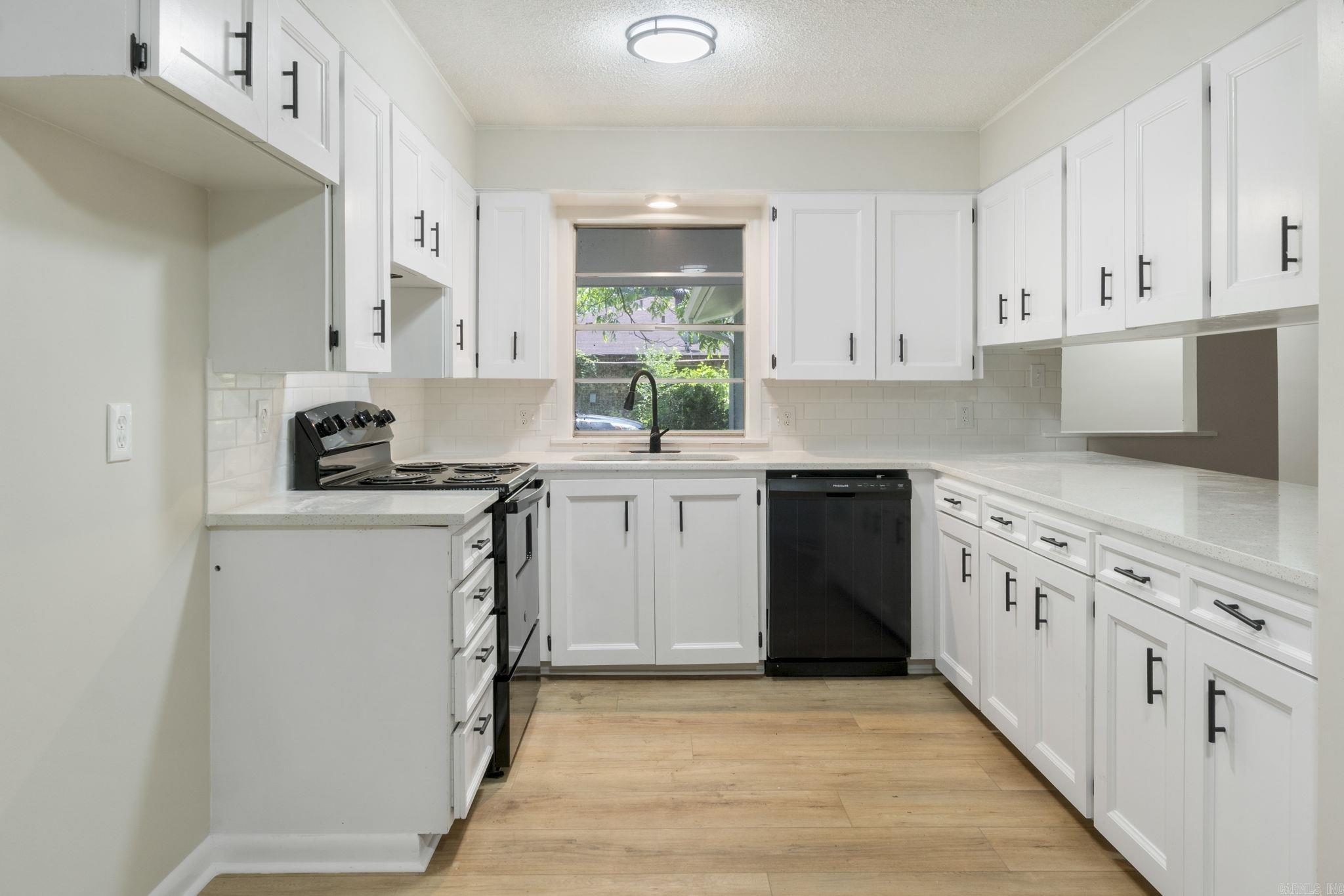 605 N West  Morrilton, AR