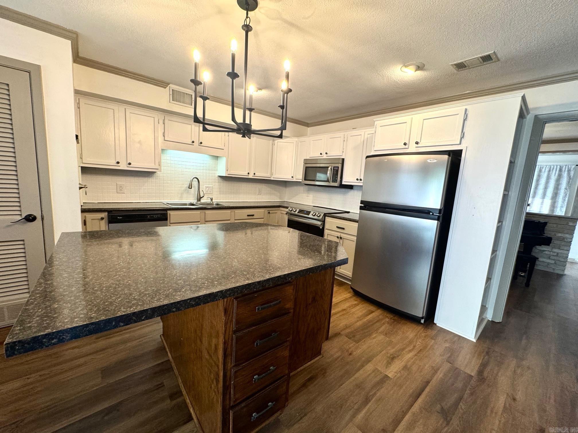 28  Timothy  Conway, AR