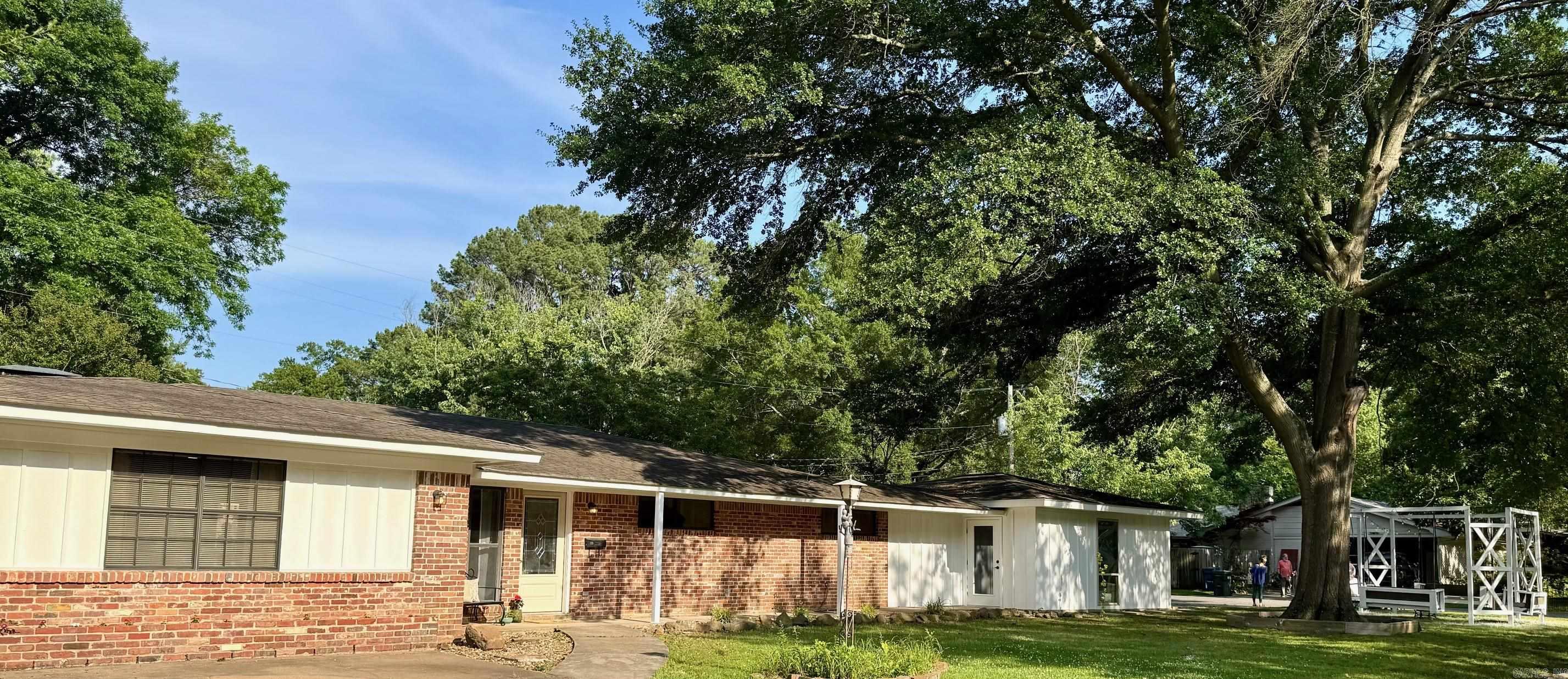 28  Timothy  Conway, AR