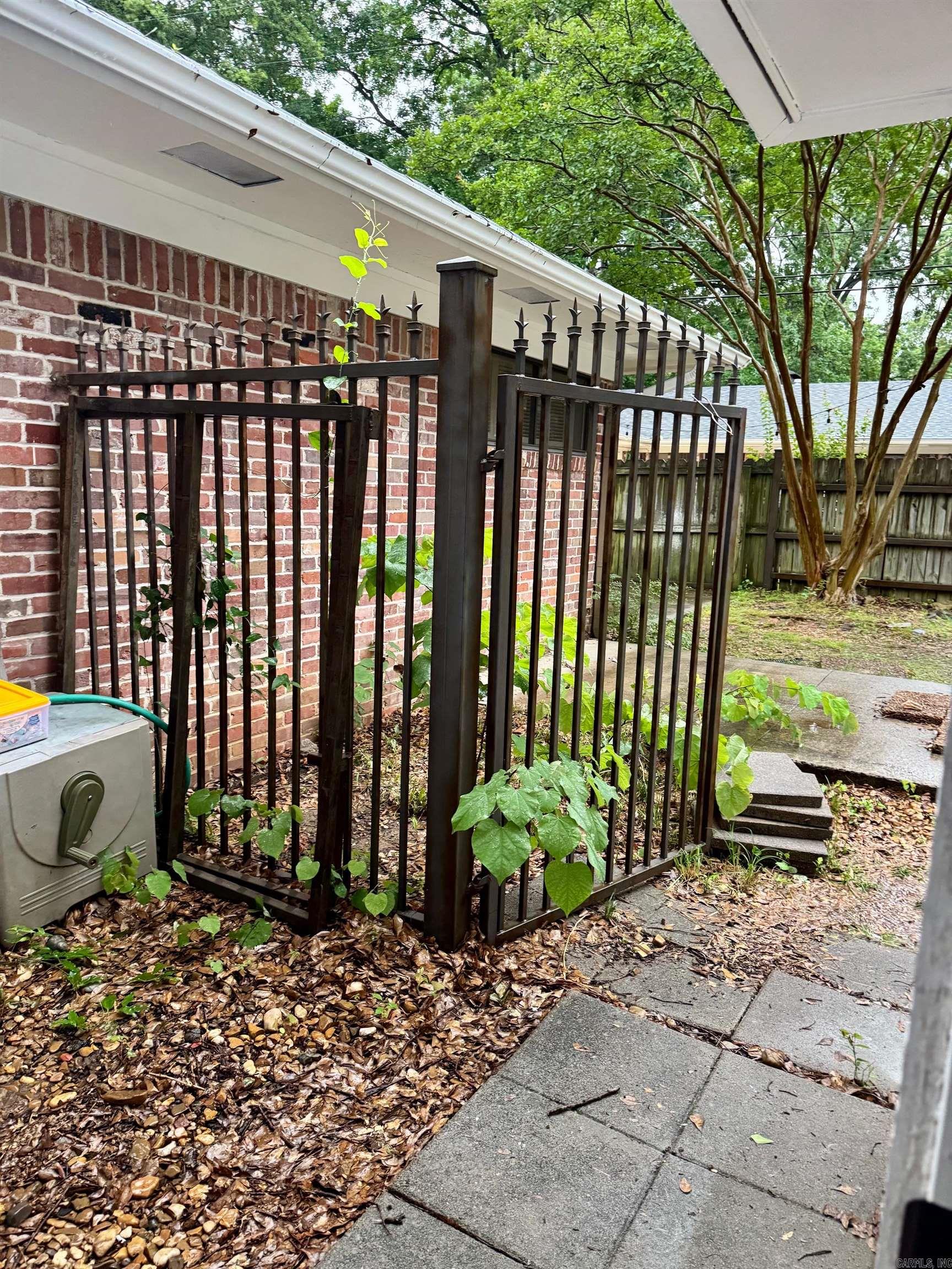 28  Timothy  Conway, AR