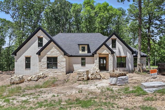 301  Abrielle  Benton, AR