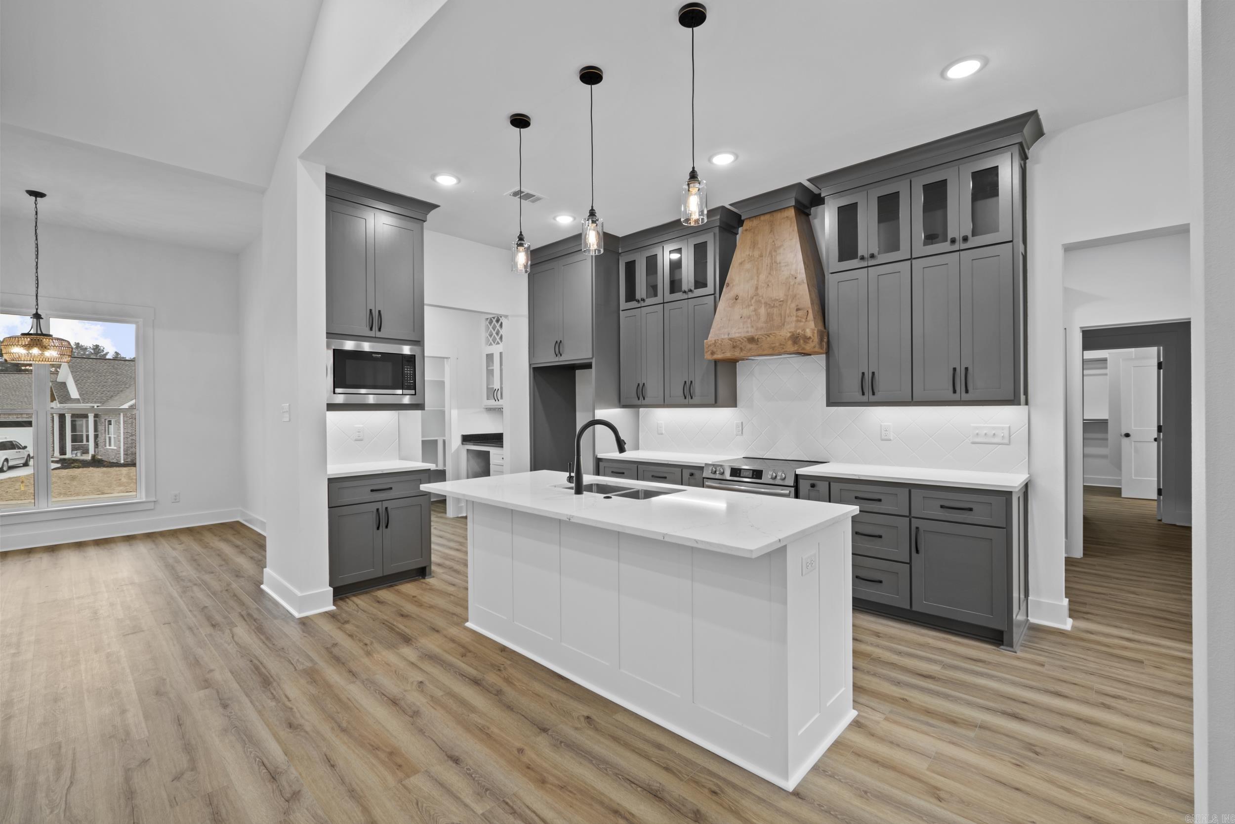 27  Denali  Cabot, AR
