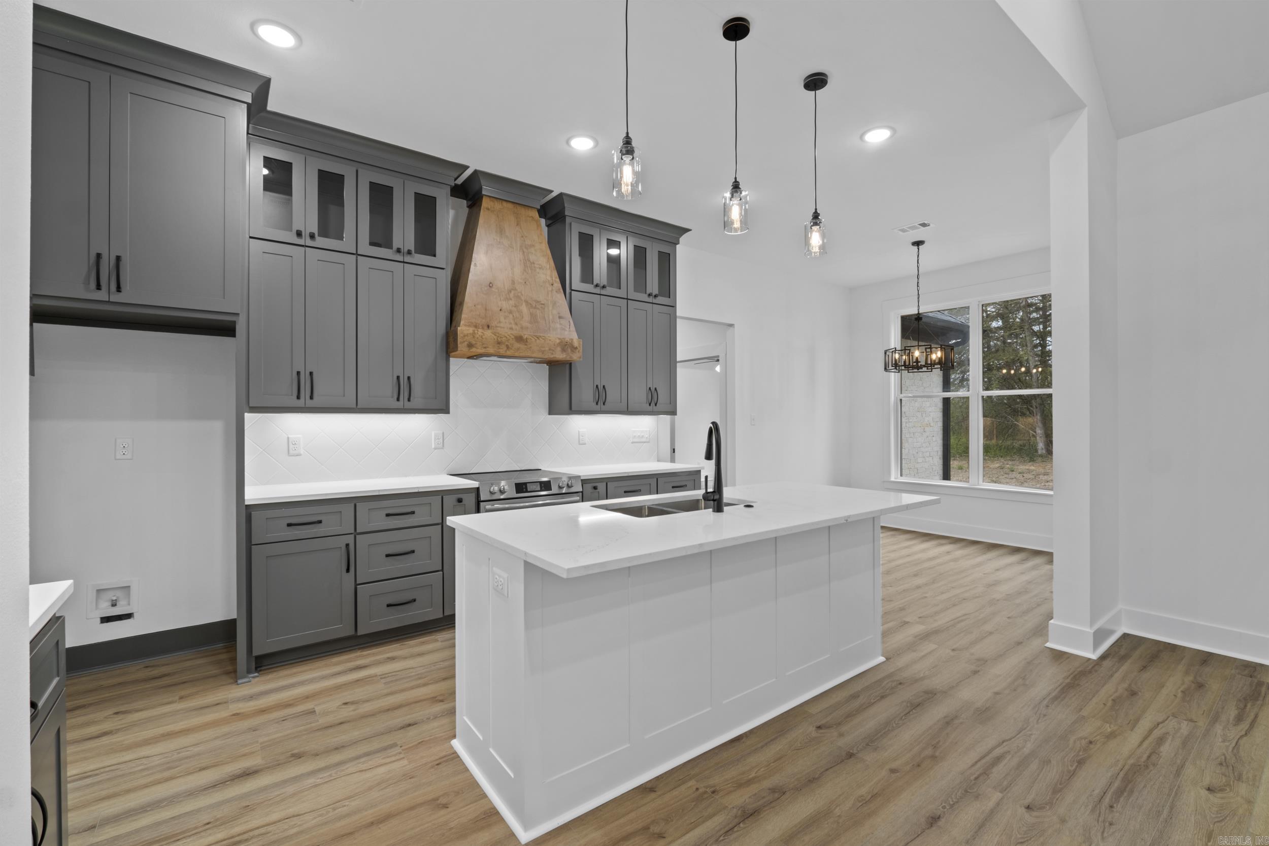 27  Denali  Cabot, AR