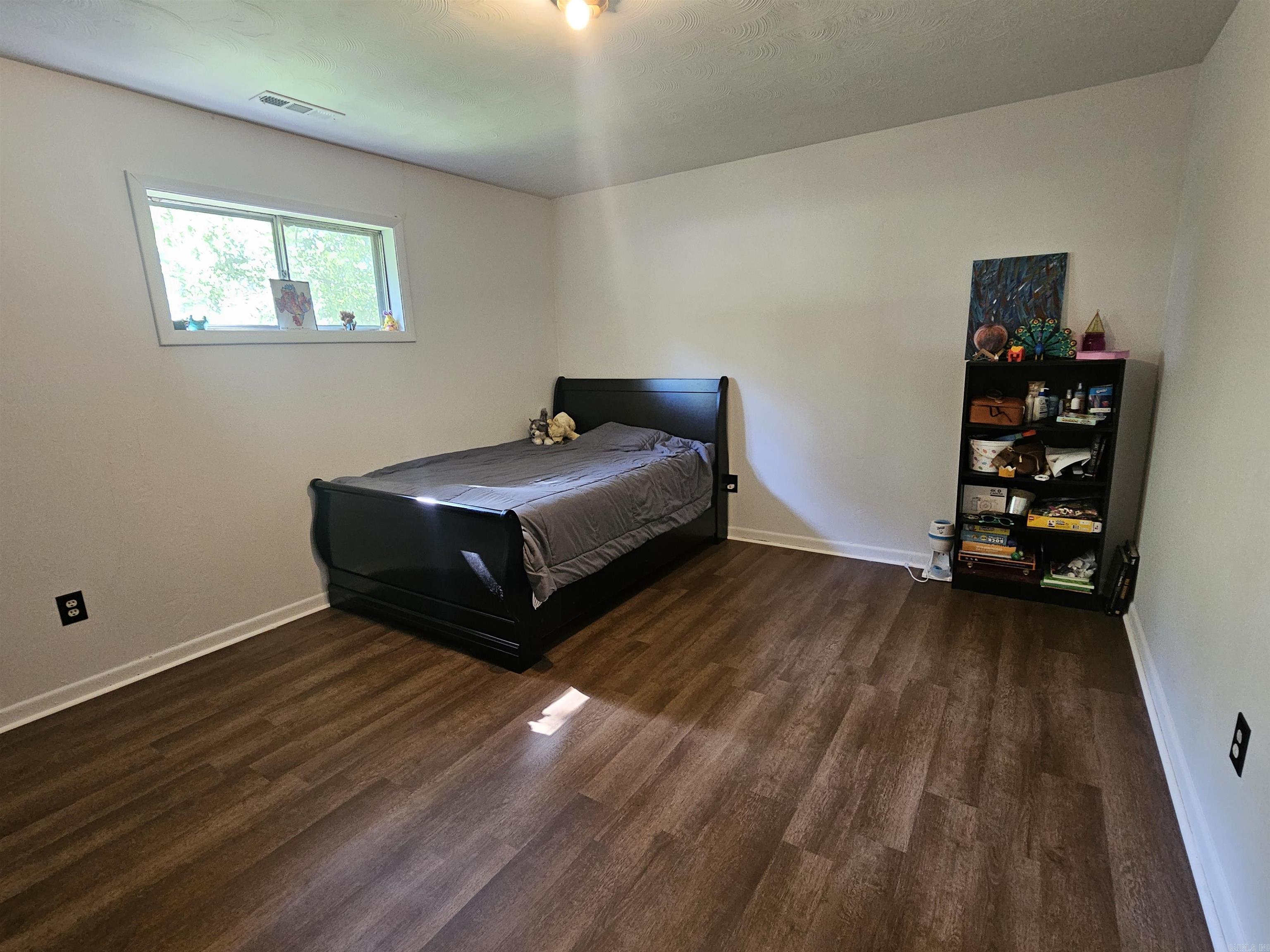 189  Pine St.  Clinton, AR