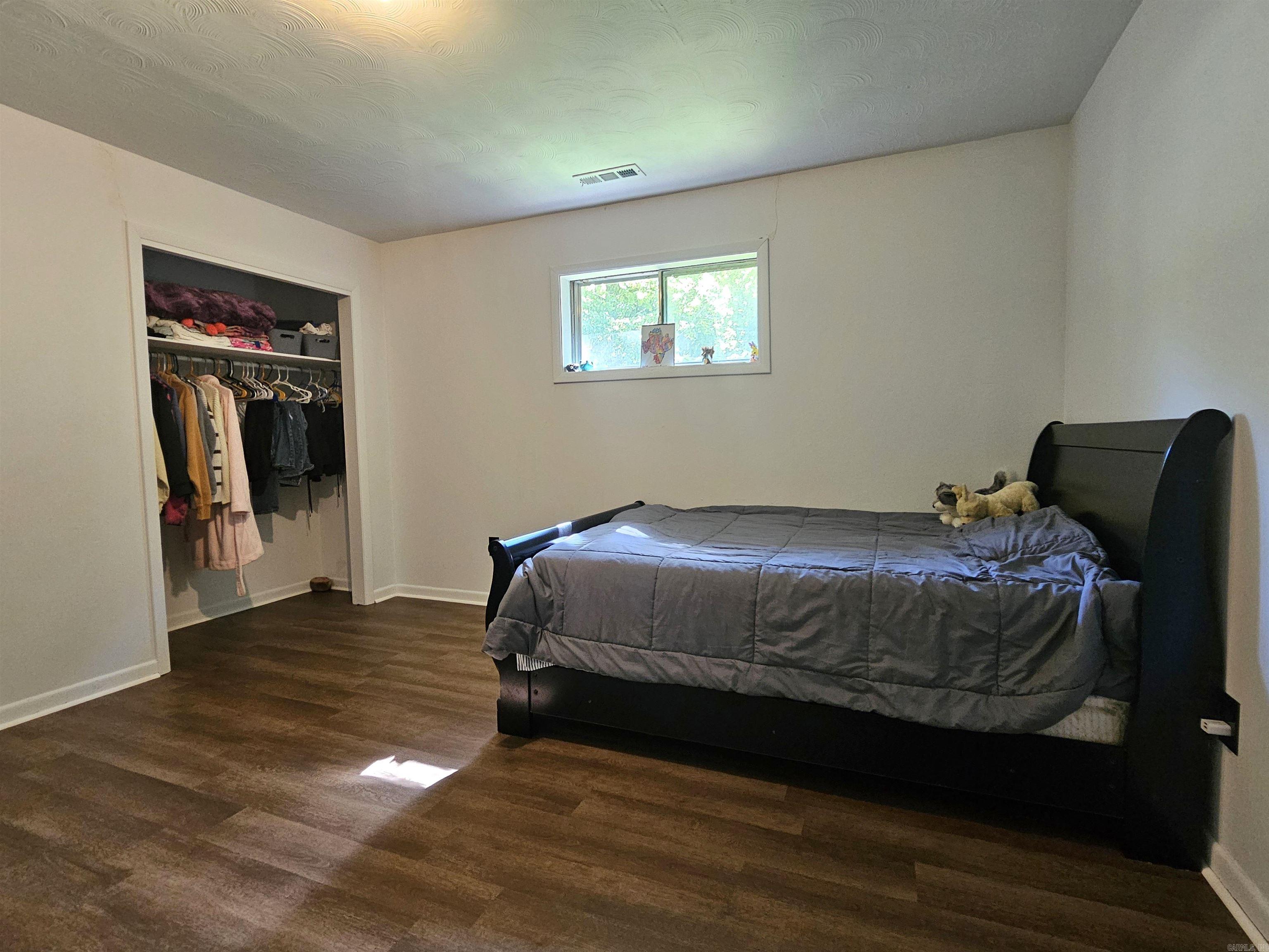 189  Pine St.  Clinton, AR