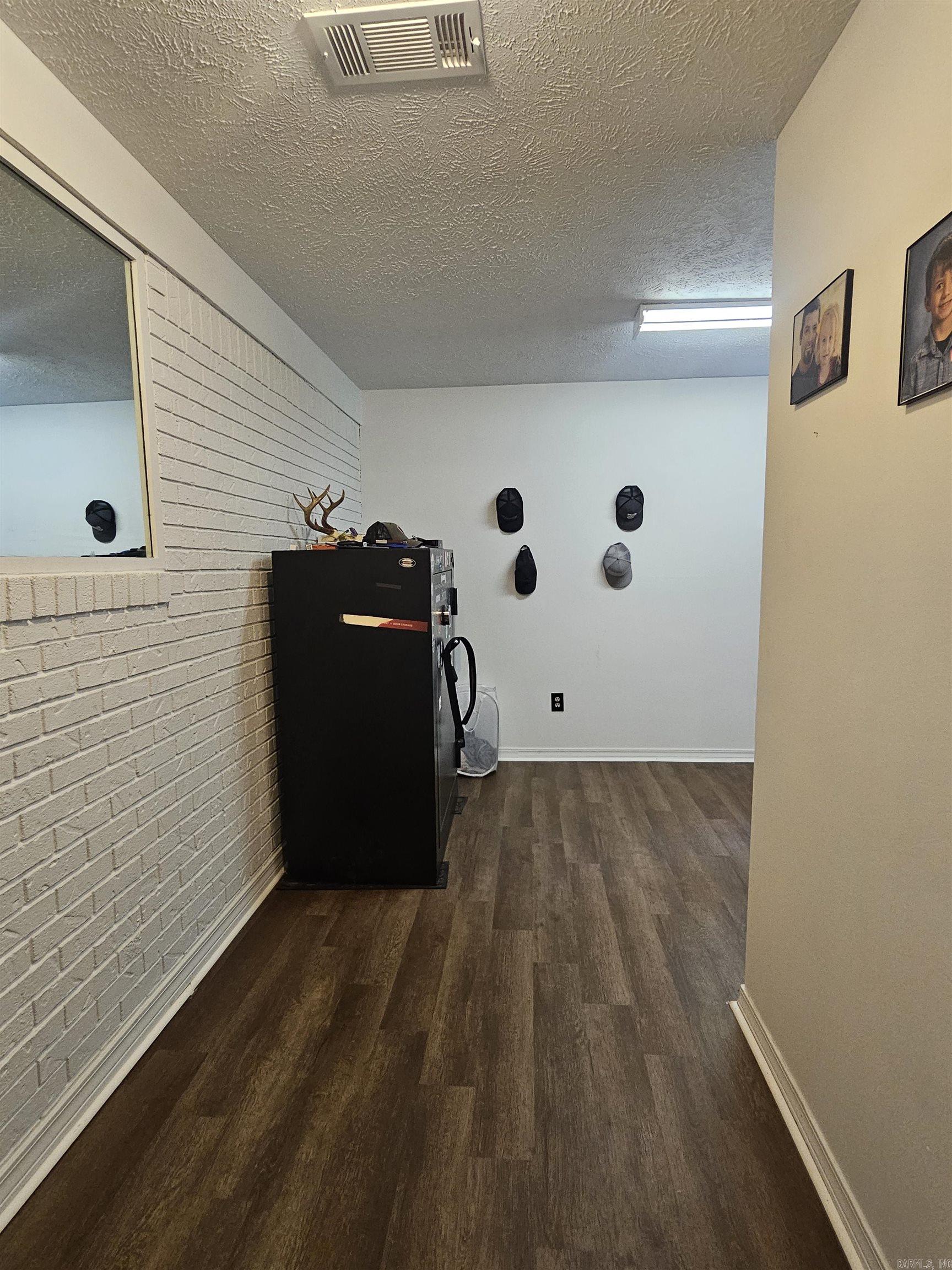 189  Pine St.  Clinton, AR