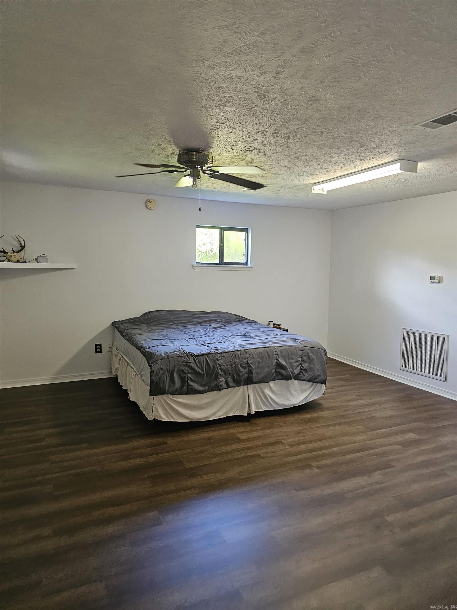 189  Pine St.  Clinton, AR