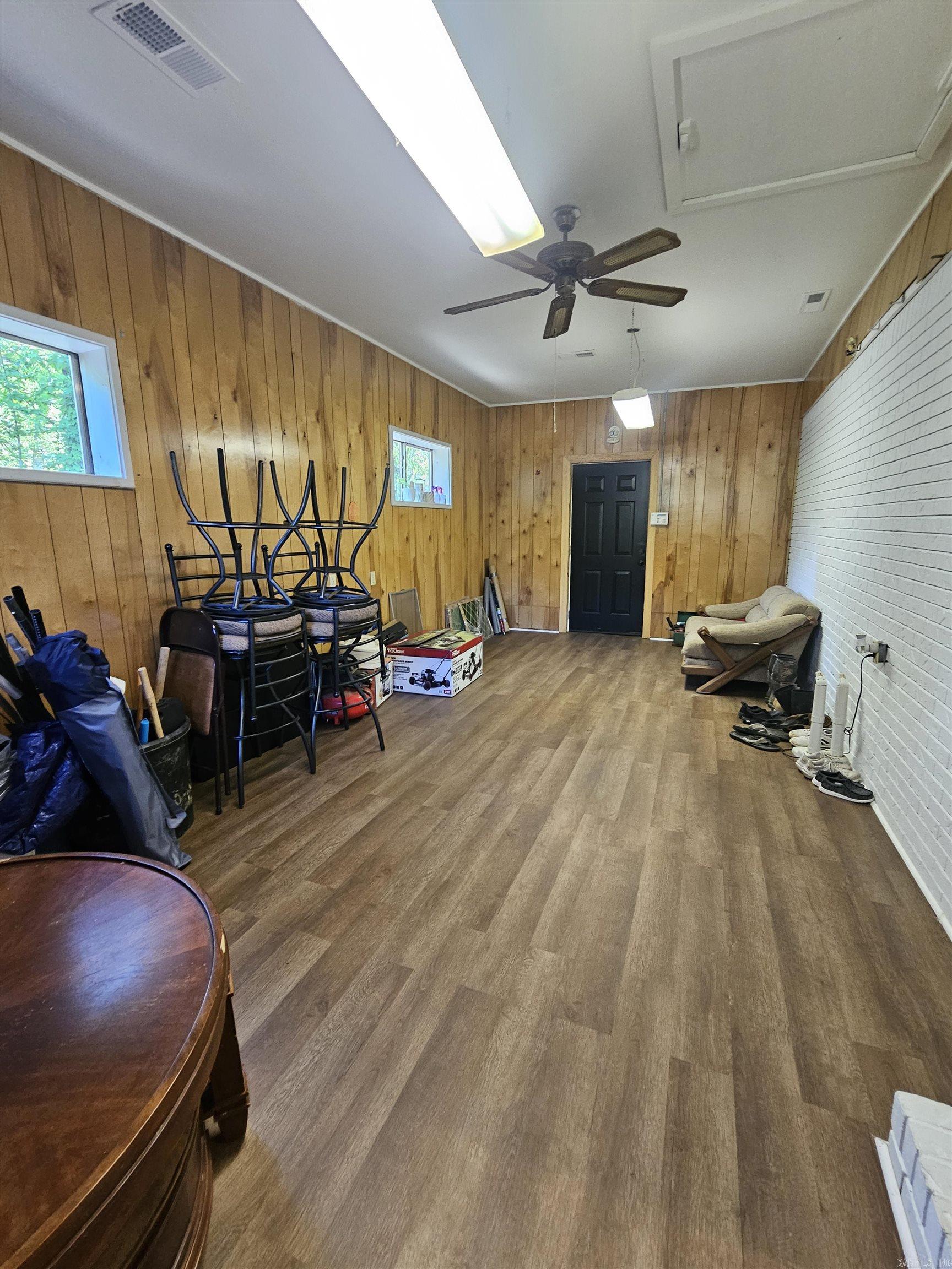 189  Pine St.  Clinton, AR