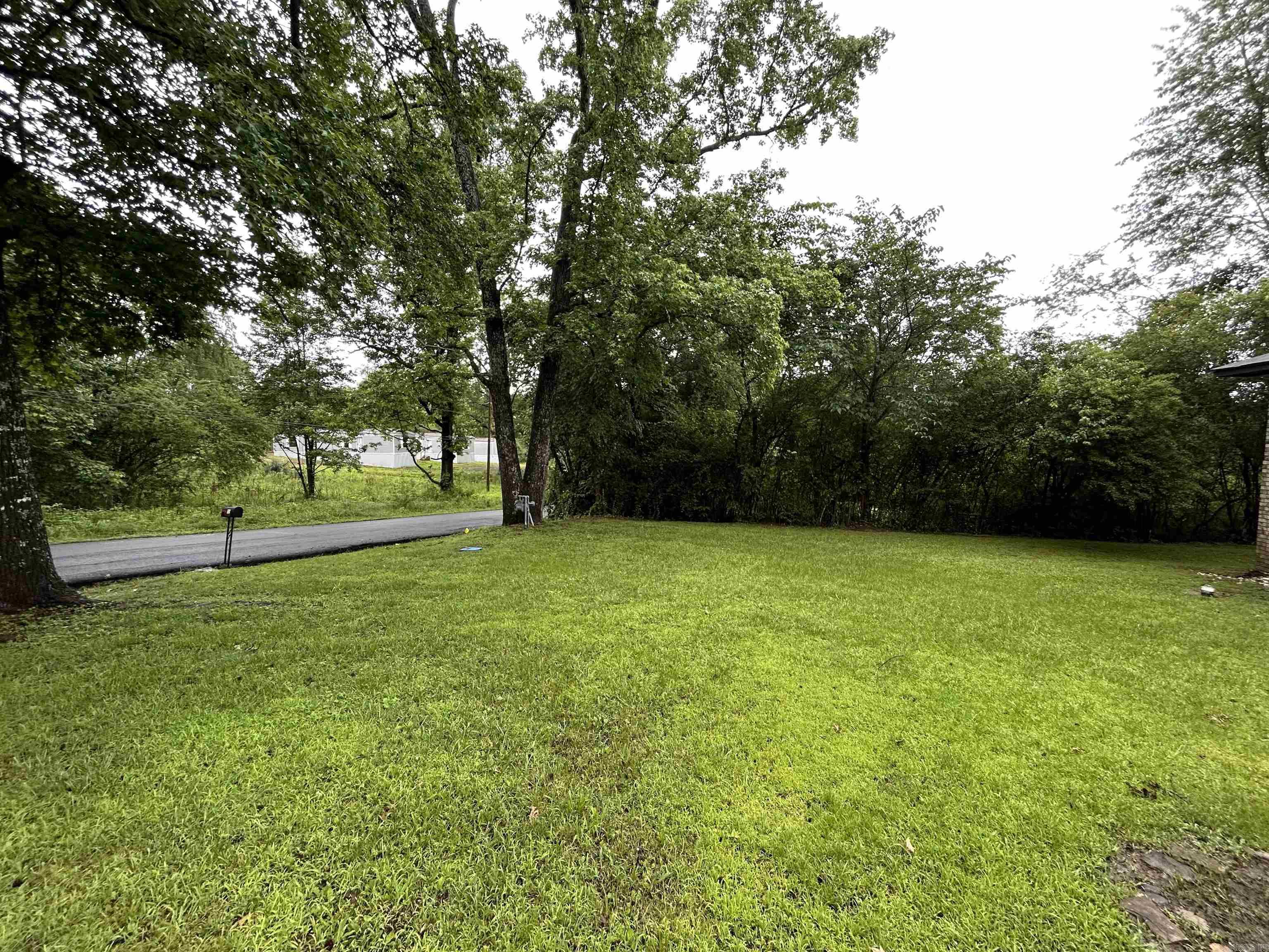 189  Pine St.  Clinton, AR
