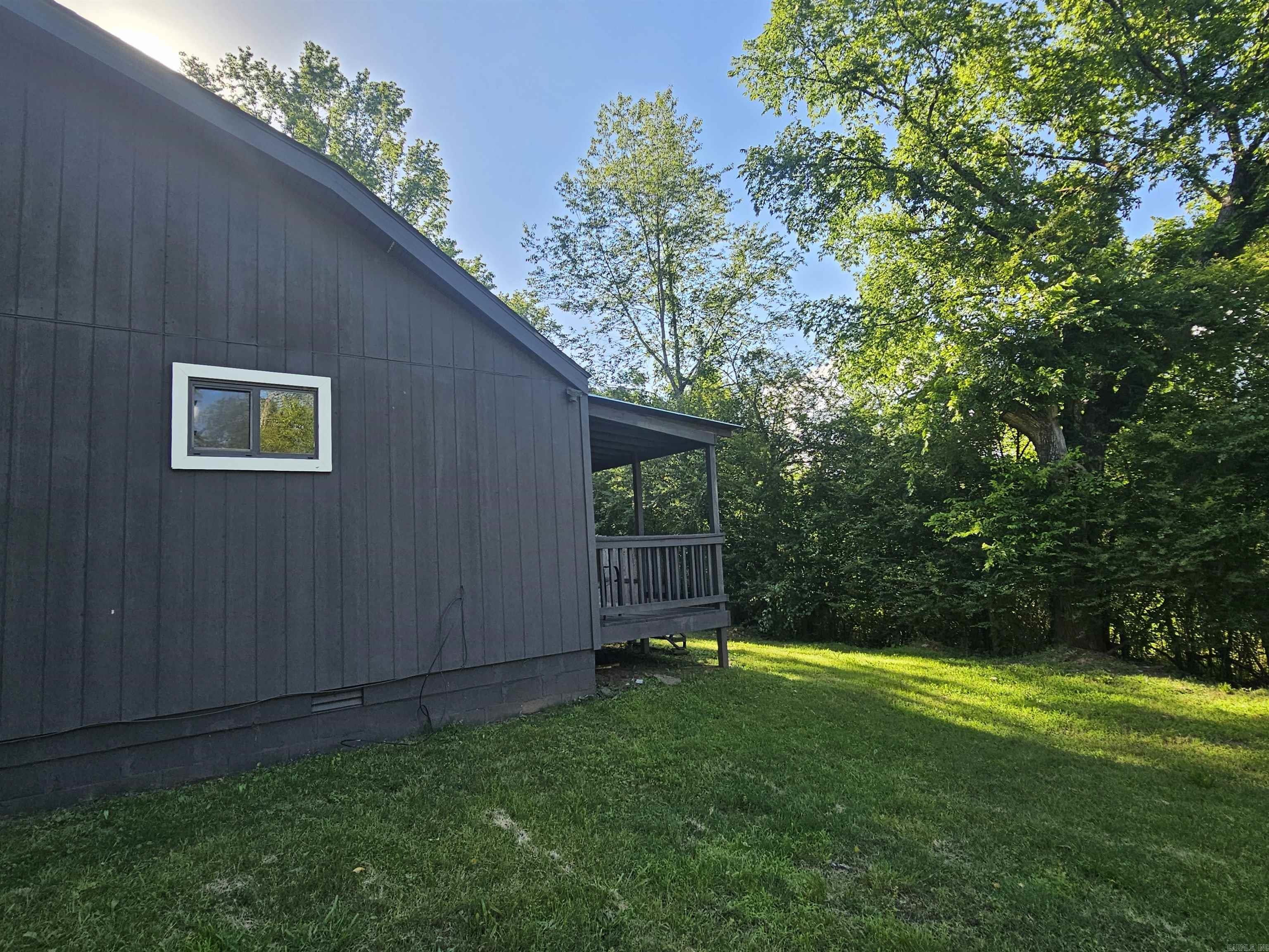 189  Pine St.  Clinton, AR