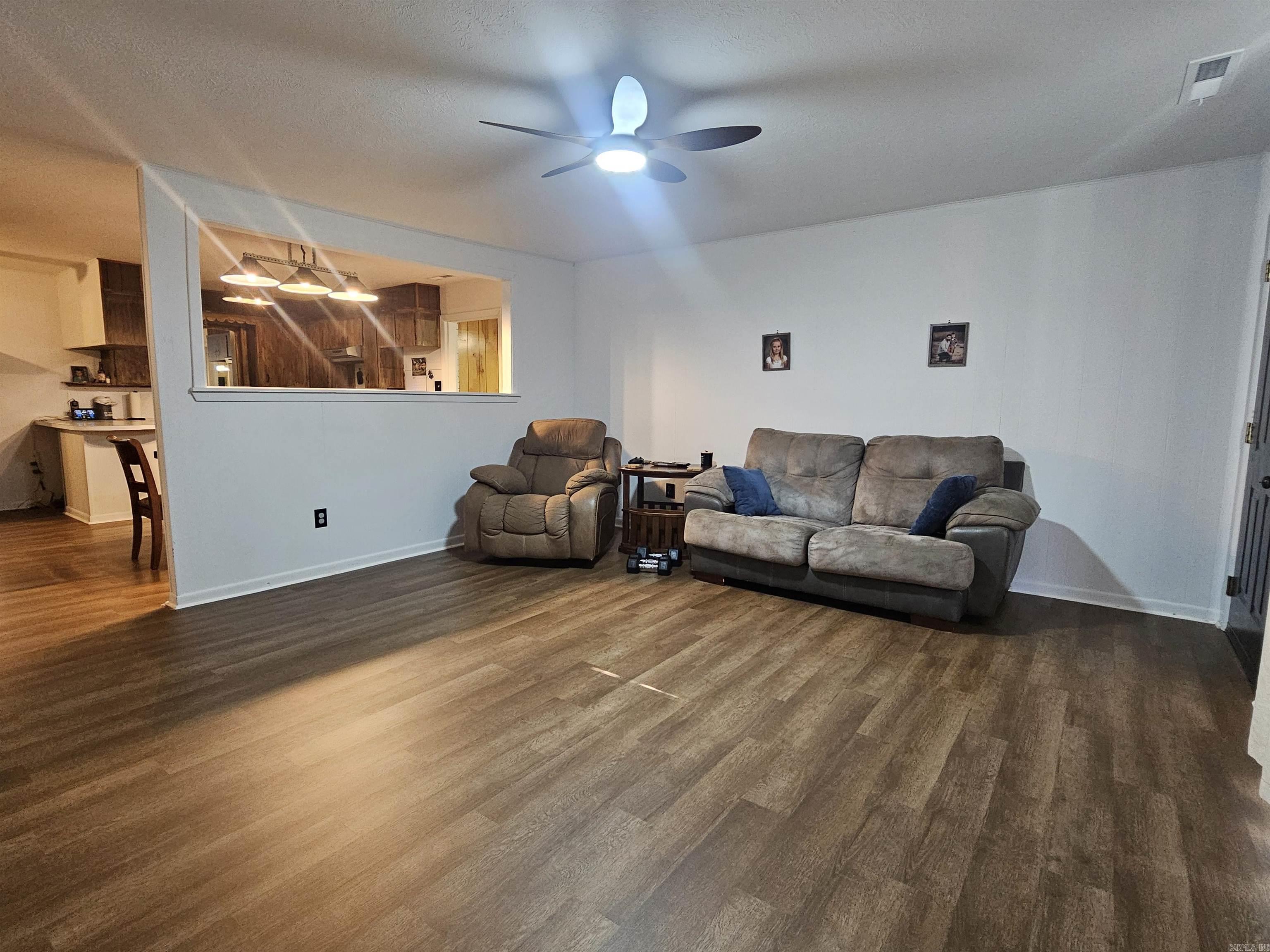 189  Pine St.  Clinton, AR