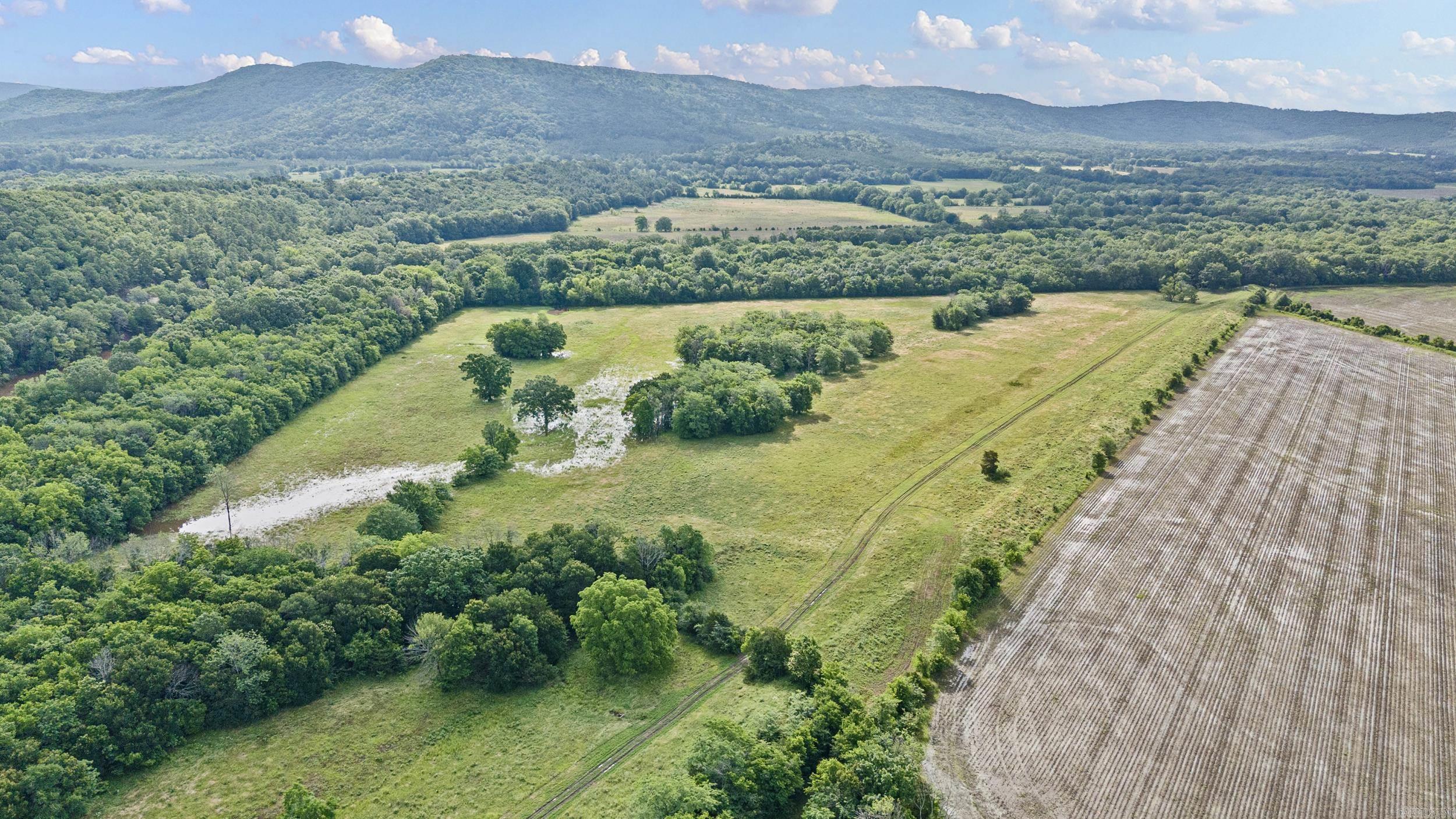   County Road 333  Dardanelle, AR