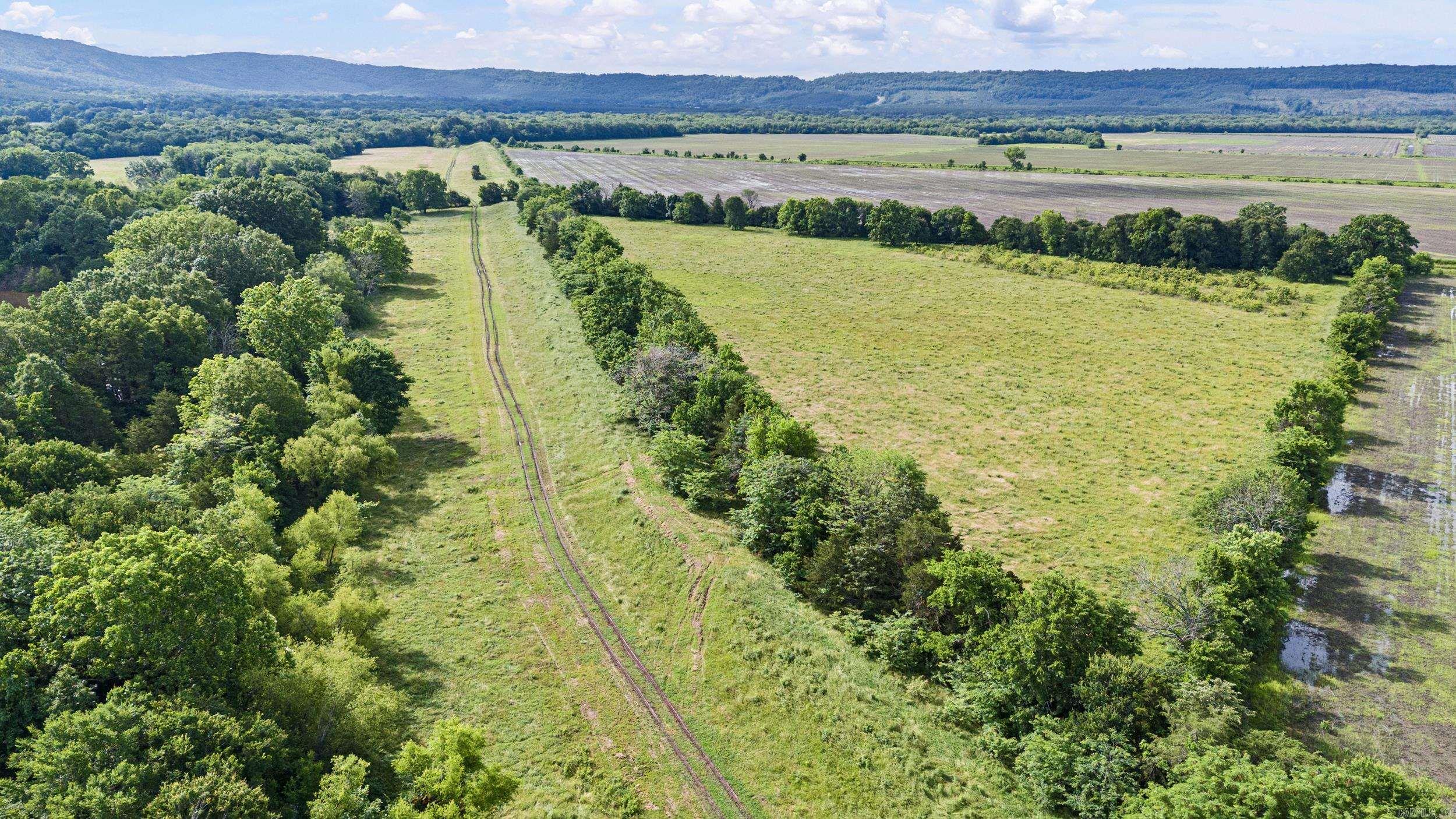   County Road 333  Dardanelle, AR