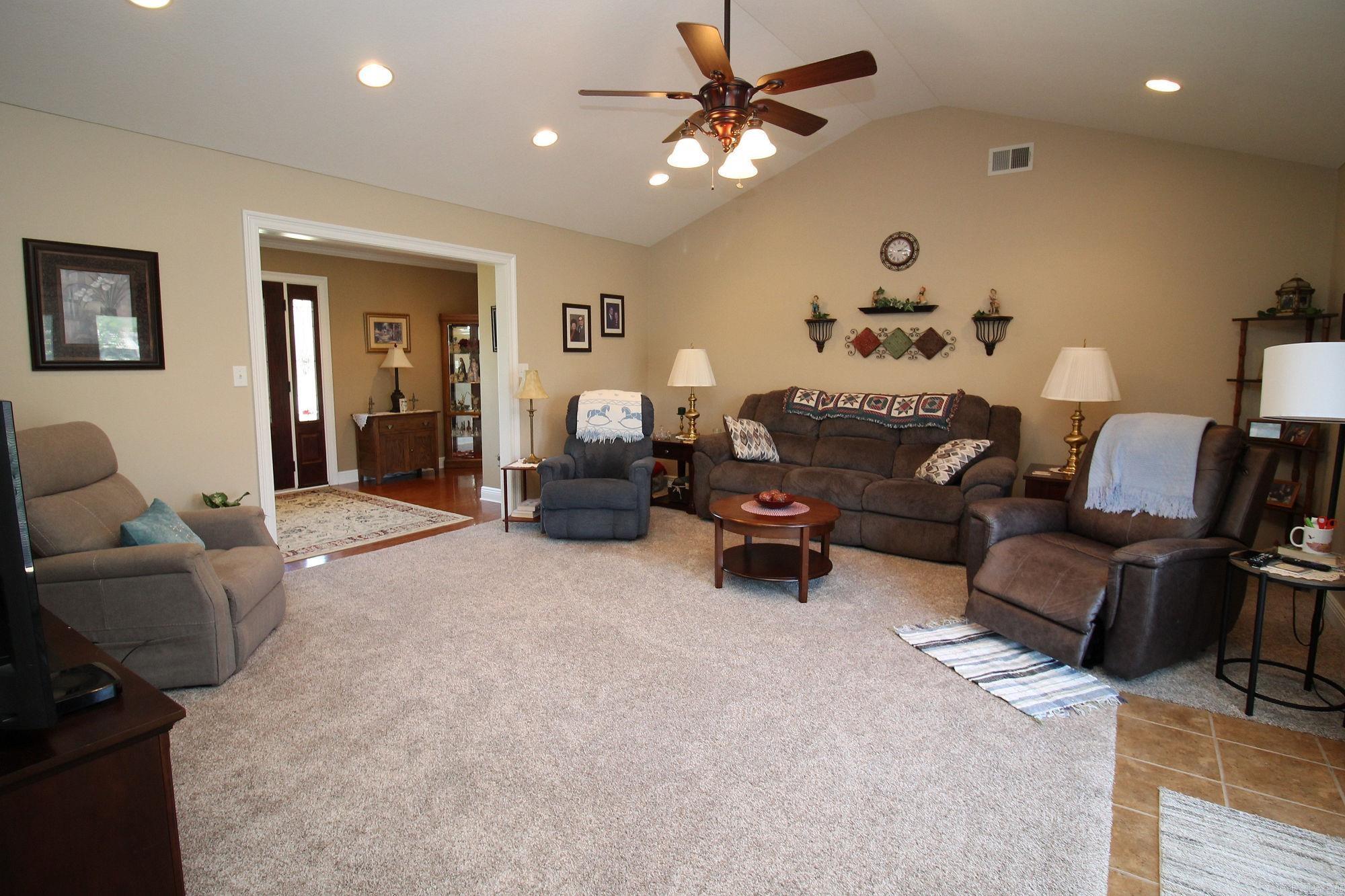5005  S. 28th Street  Paragould, AR
