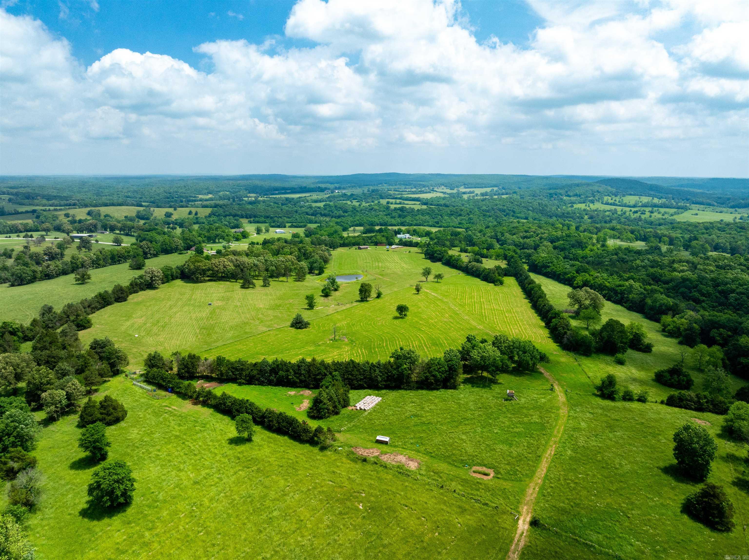1237  AR Hwy 354  Ash Flat, AR