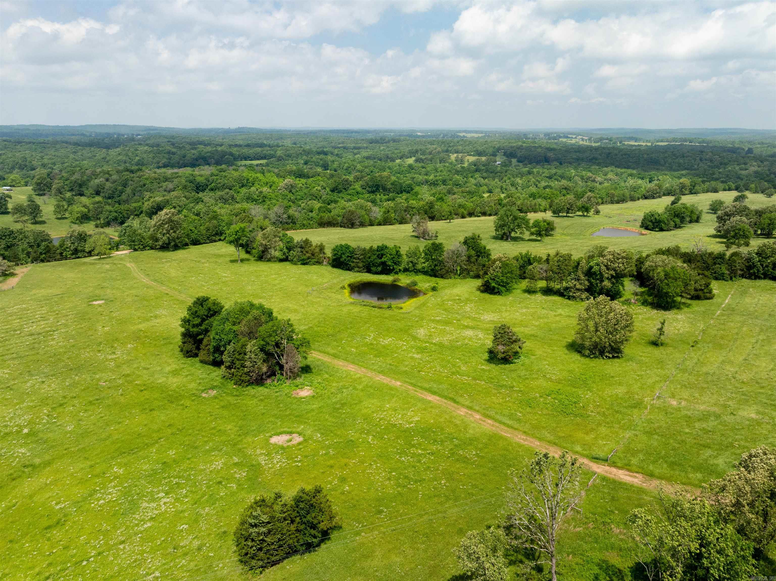 1237  AR Hwy 354  Ash Flat, AR