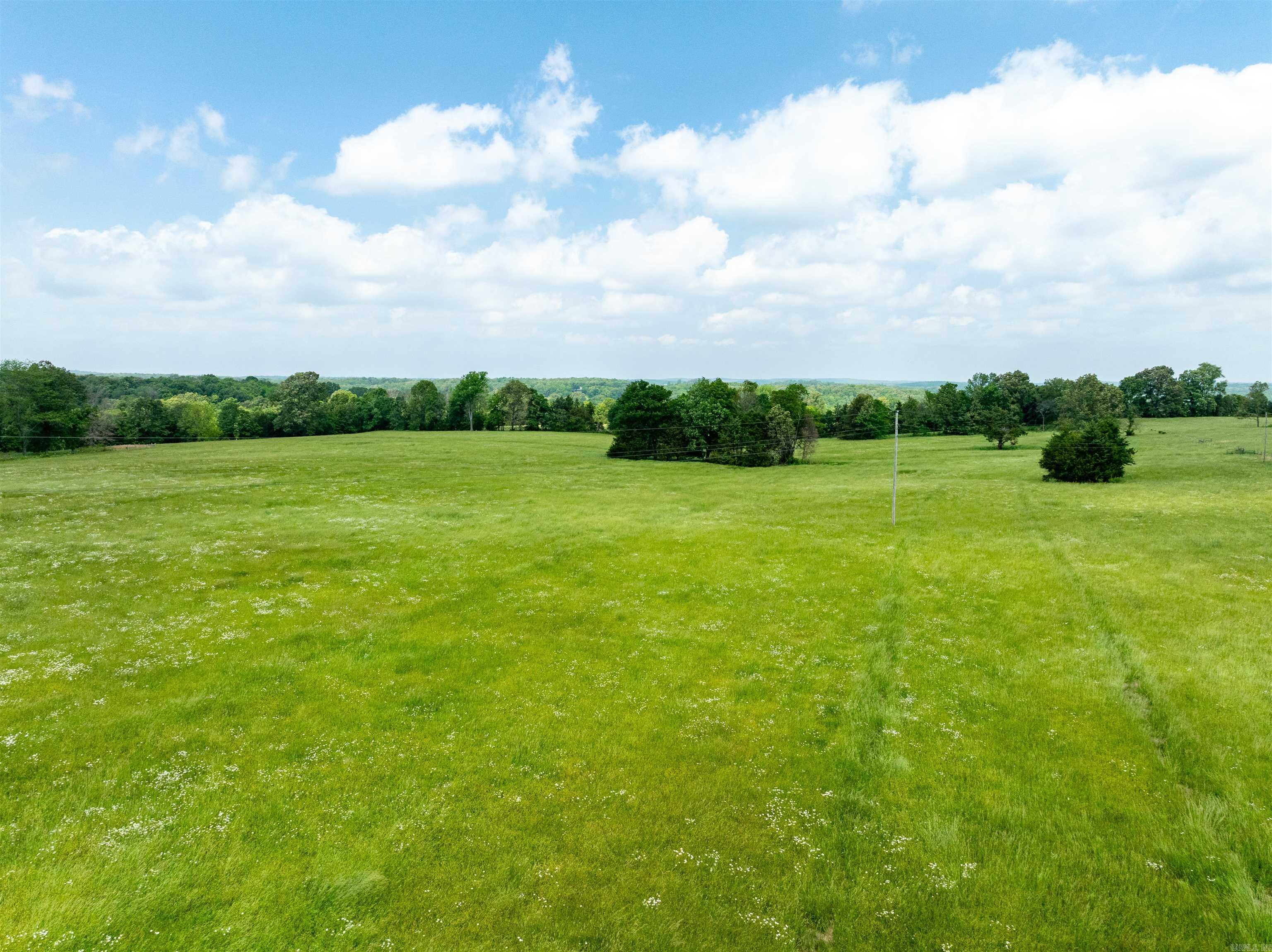1237  AR Hwy 354  Ash Flat, AR