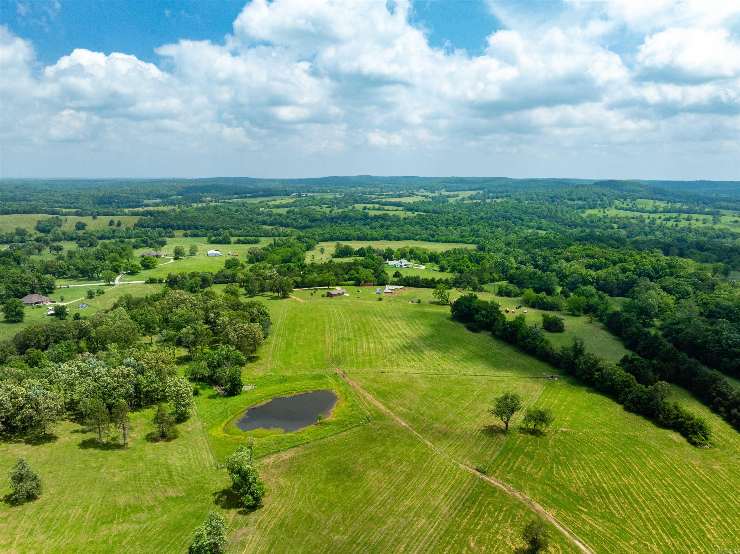 1237  AR Hwy 354  Ash Flat, AR