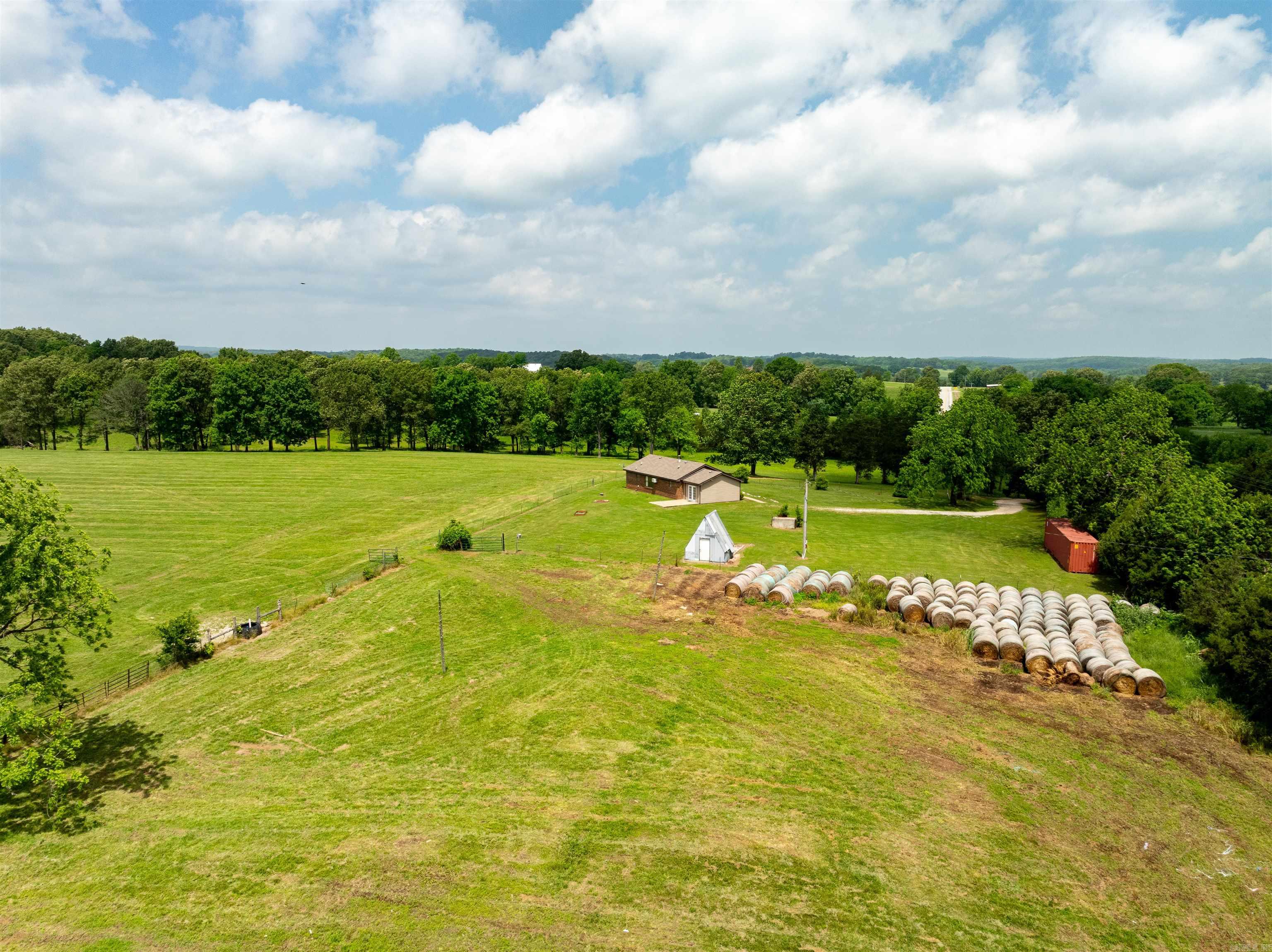 1237  AR Hwy 354  Ash Flat, AR