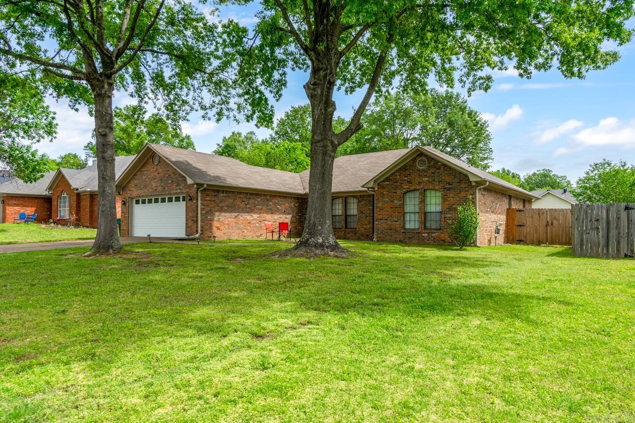 2130  Maplewood Dr  Conway, AR