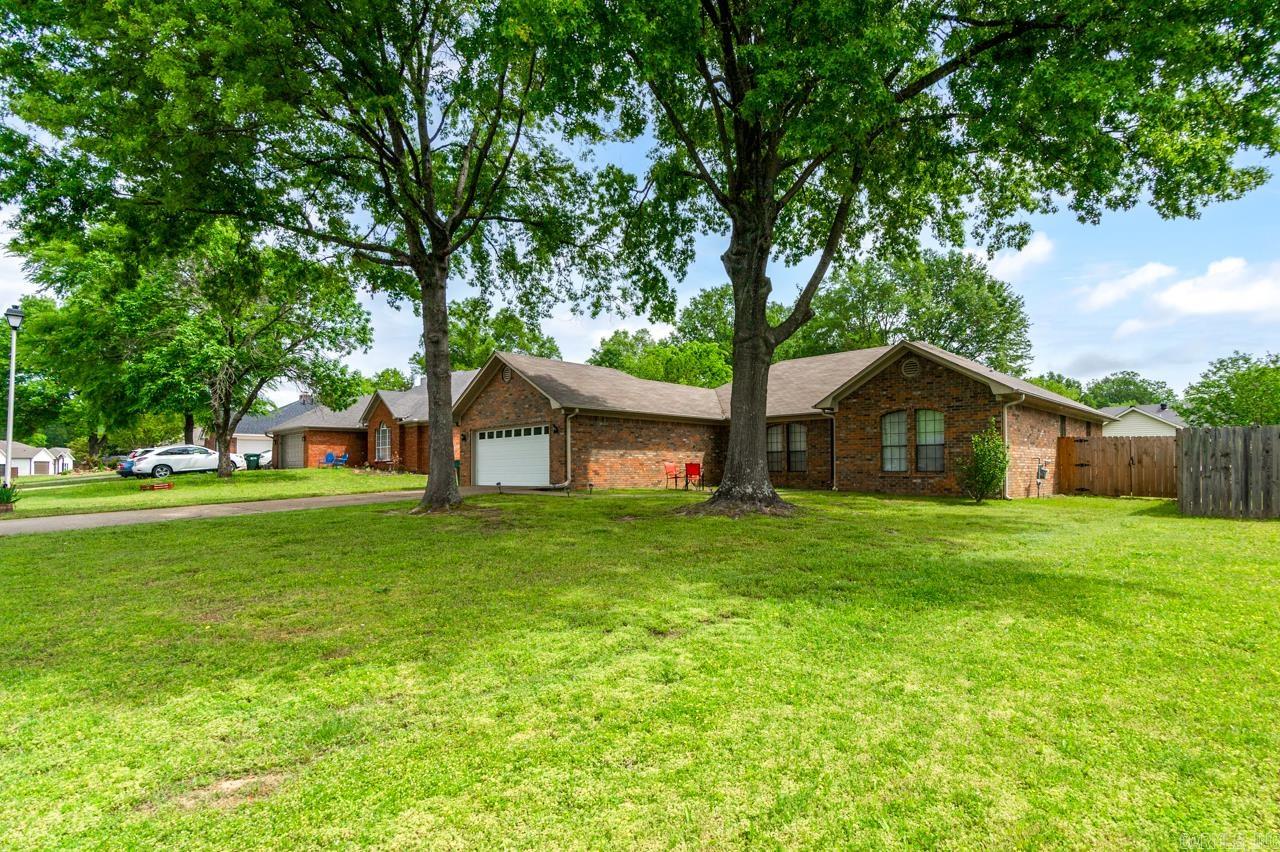 2130  Maplewood Dr  Conway, AR
