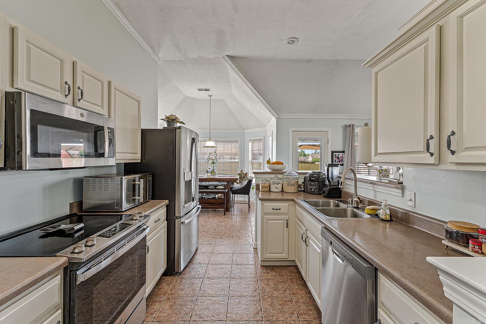 2109  Flatrock  Jonesboro, AR