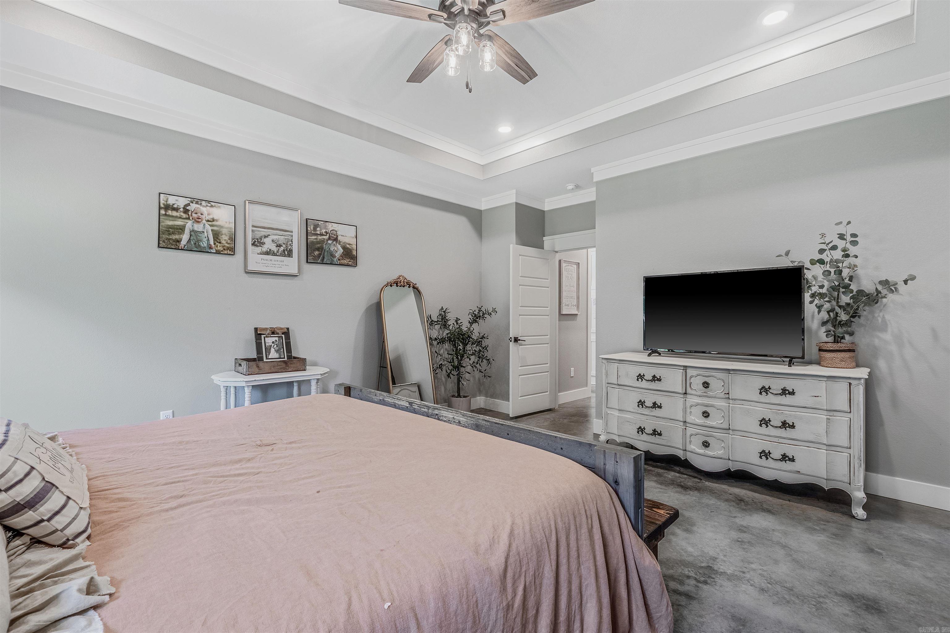 14  Crystal  Greenbrier, AR
