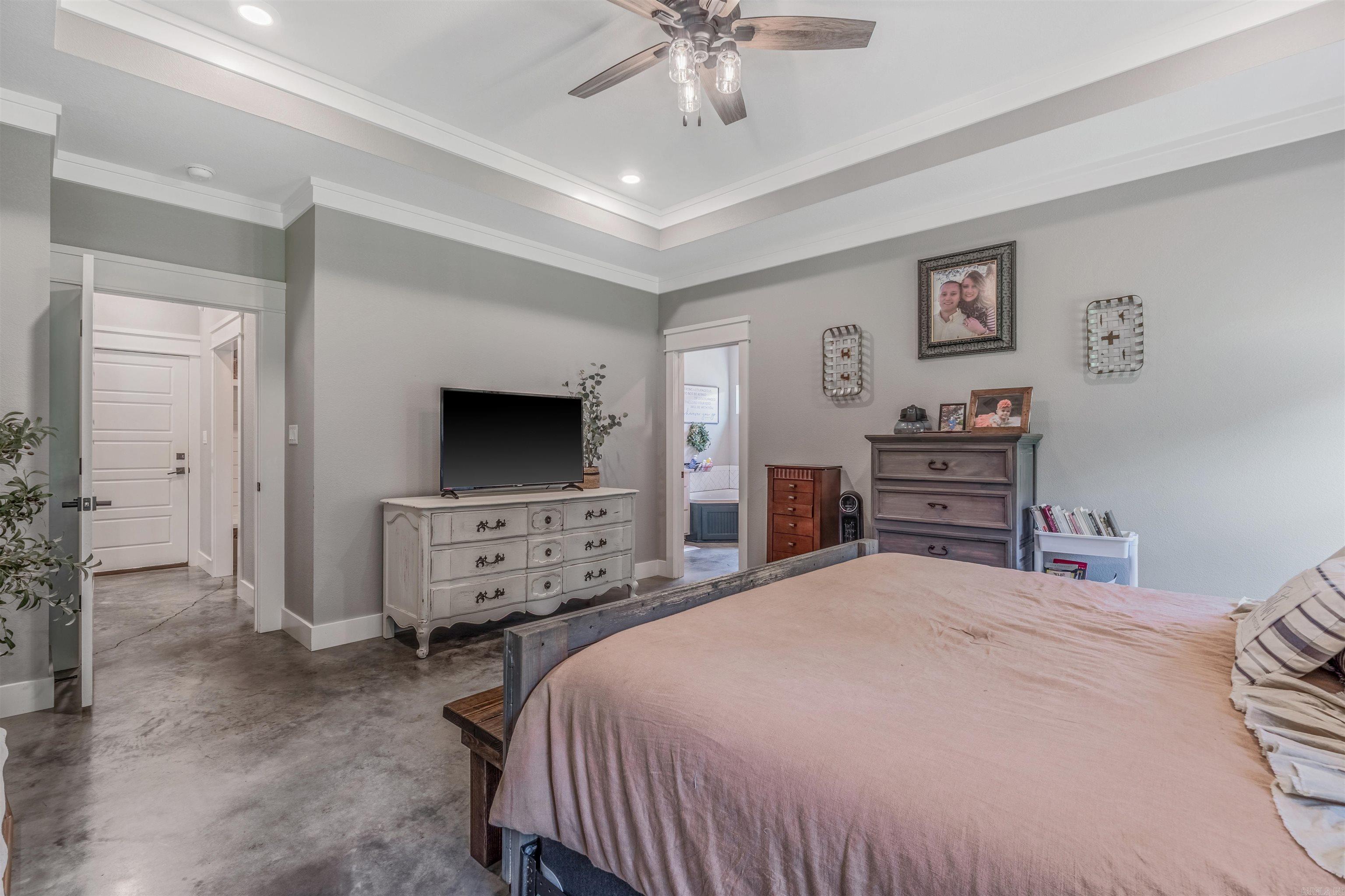 14  Crystal  Greenbrier, AR