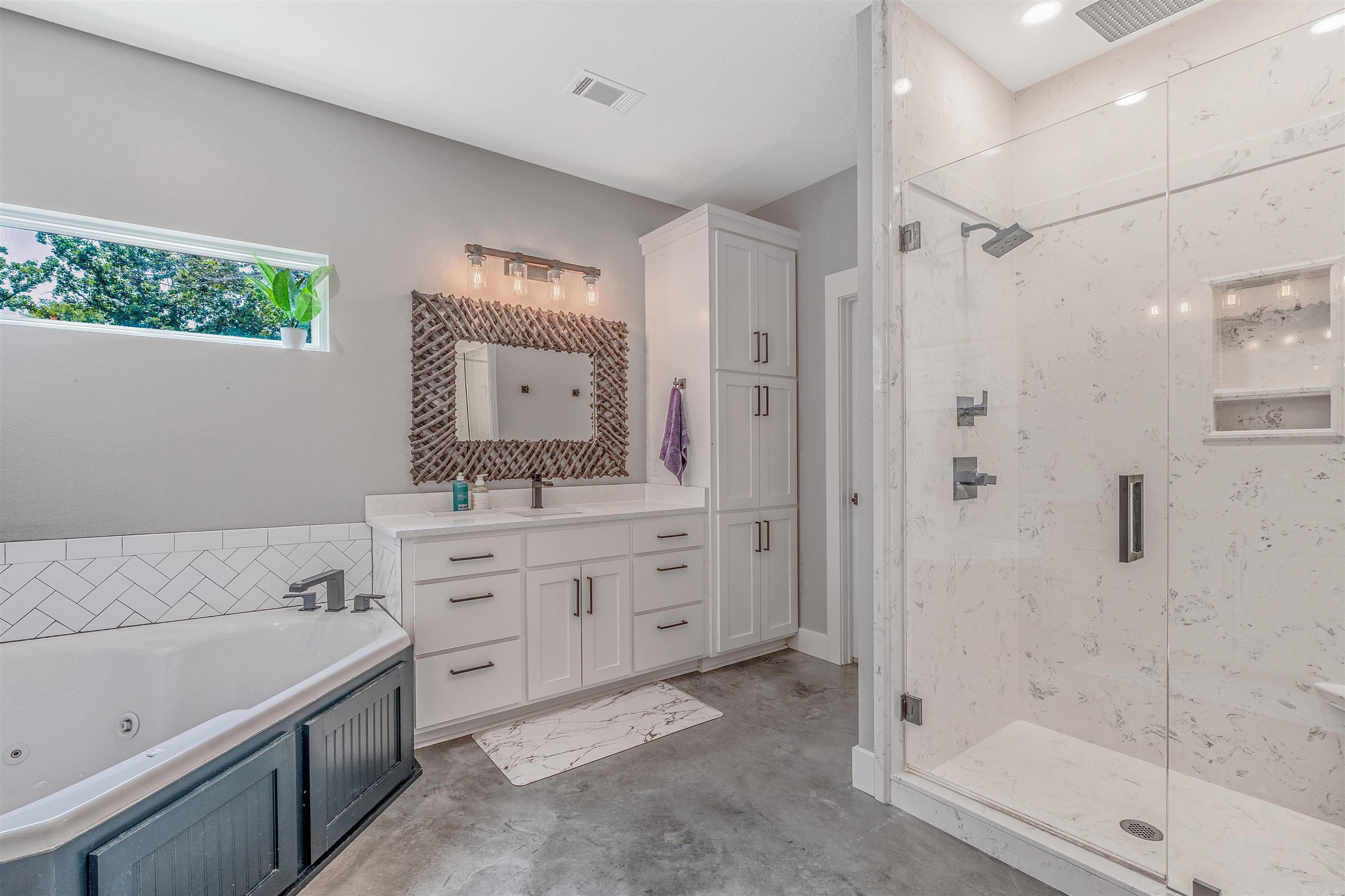 14  Crystal  Greenbrier, AR